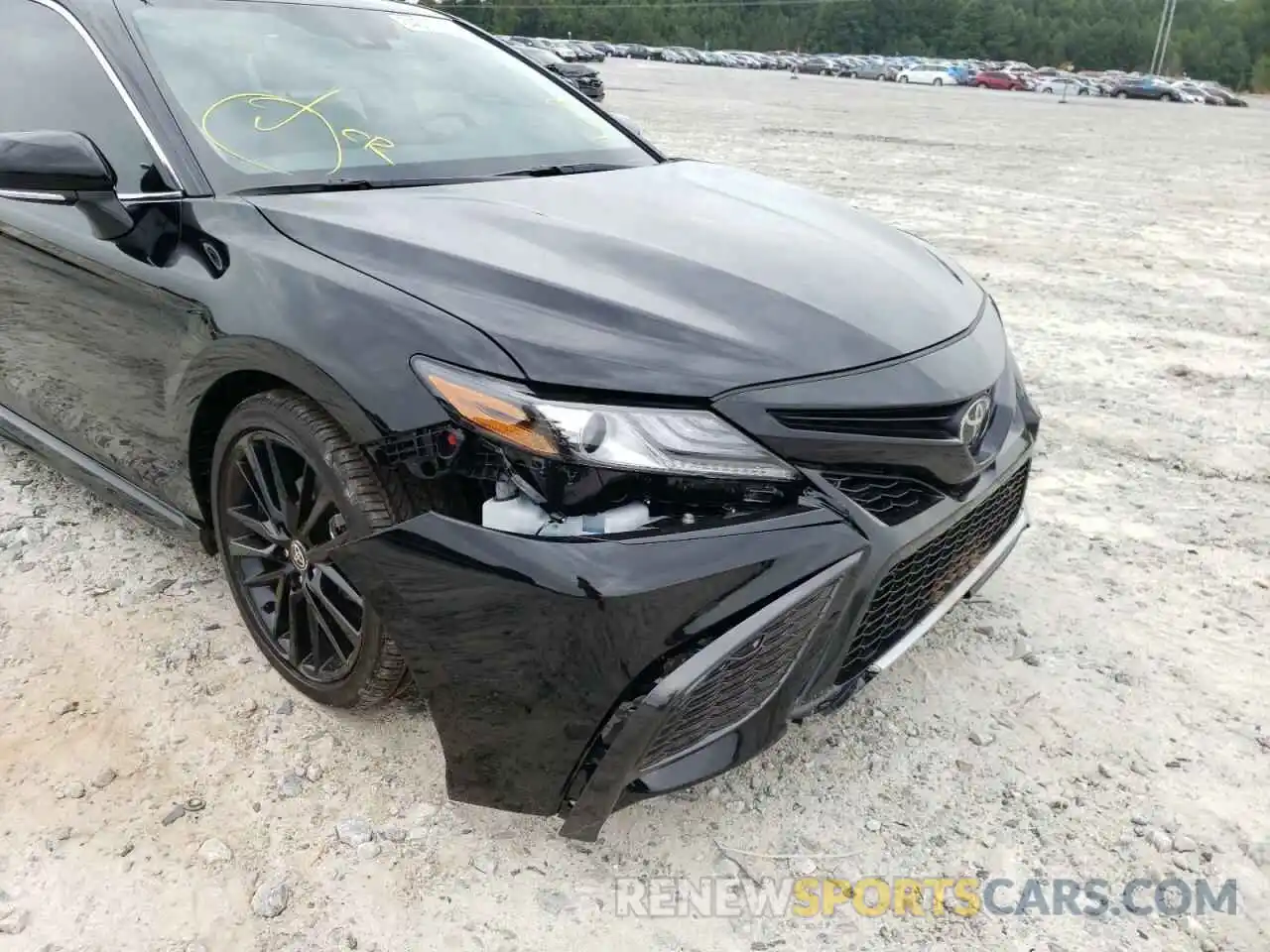 9 Photograph of a damaged car 4T1KZ1AK2MU049490 TOYOTA CAMRY 2021