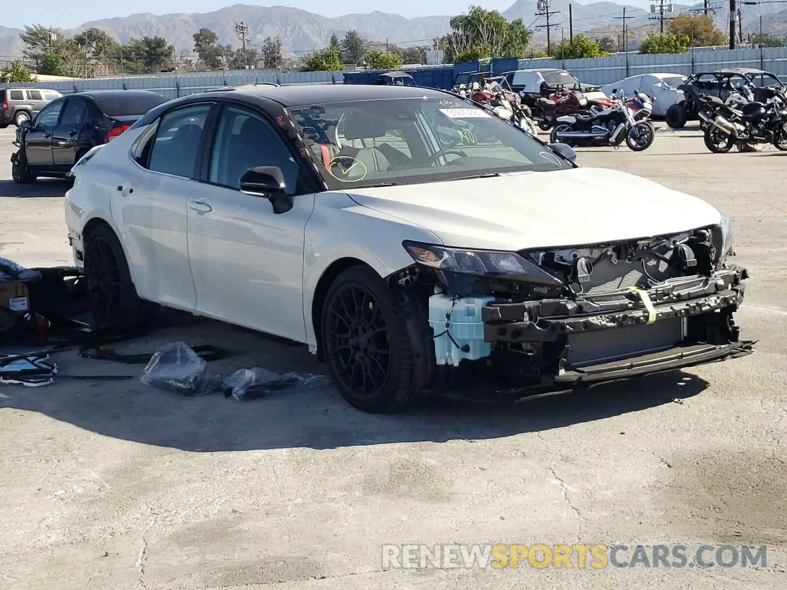 1 Photograph of a damaged car 4T1KZ1AK3MU050387 TOYOTA CAMRY 2021