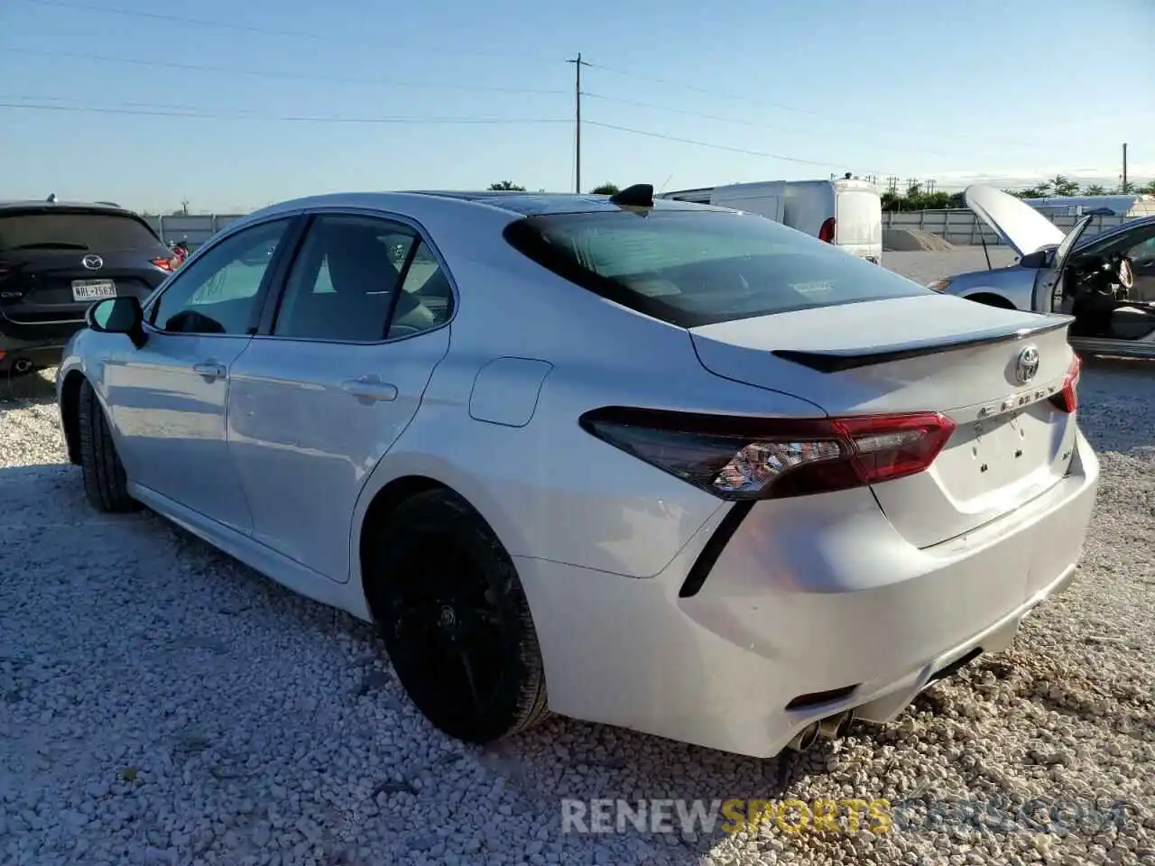 3 Photograph of a damaged car 4T1KZ1AK3MU050888 TOYOTA CAMRY 2021