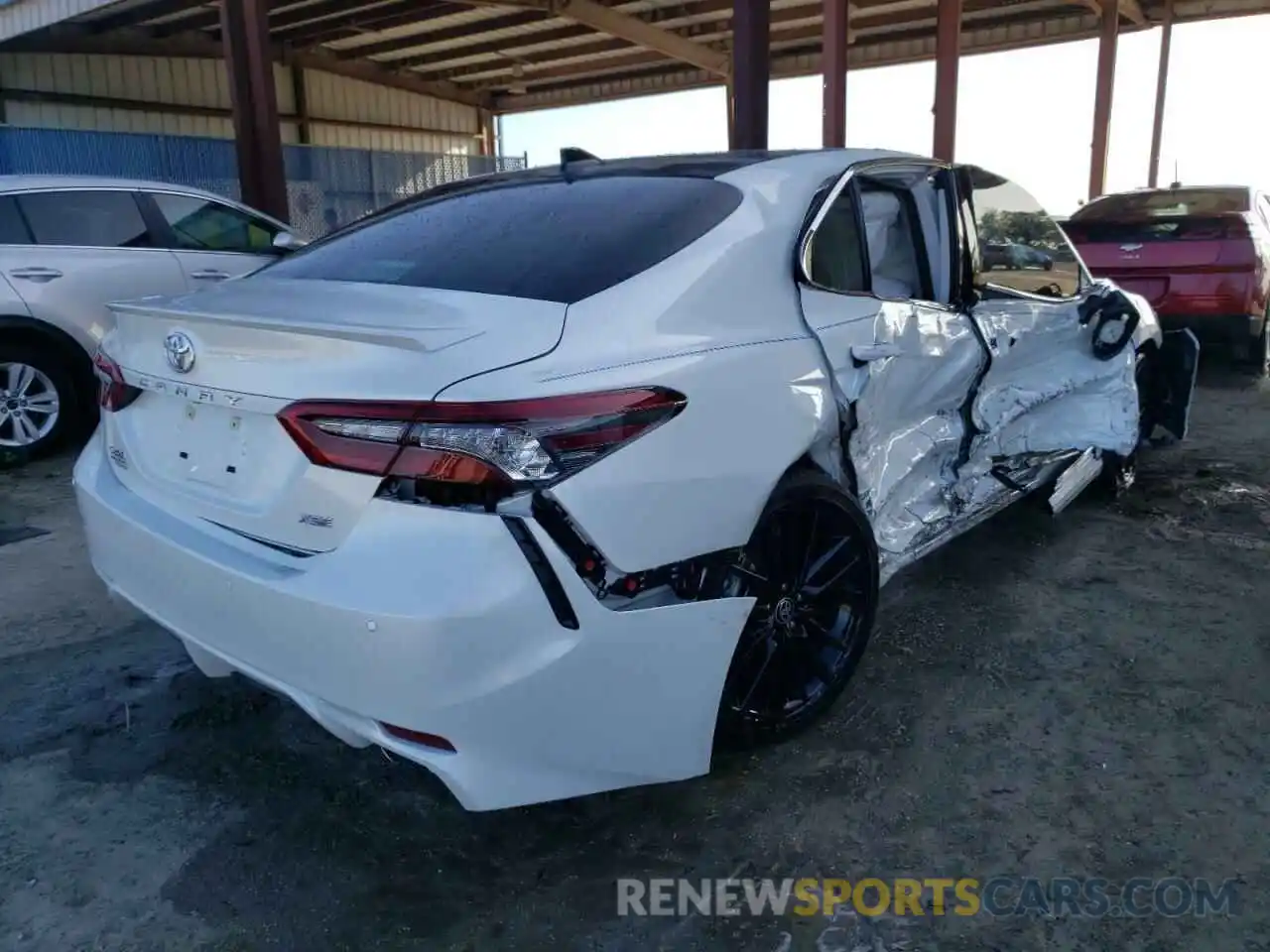 4 Photograph of a damaged car 4T1KZ1AK3MU051765 TOYOTA CAMRY 2021