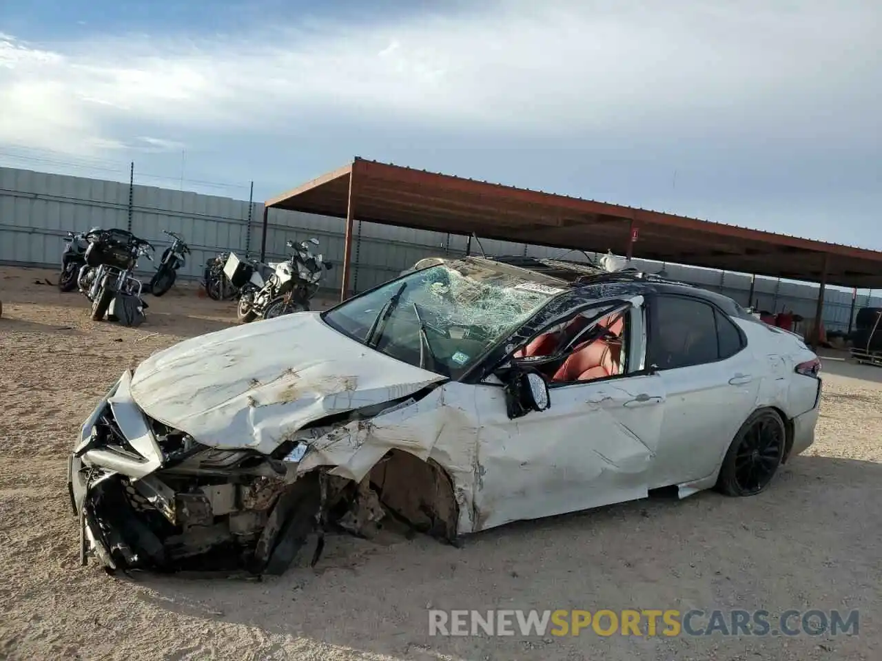 1 Photograph of a damaged car 4T1KZ1AK4MU049426 TOYOTA CAMRY 2021