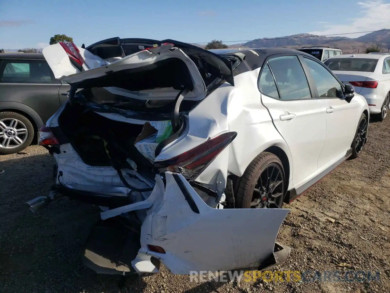 4 Photograph of a damaged car 4T1KZ1AK4MU055937 TOYOTA CAMRY 2021