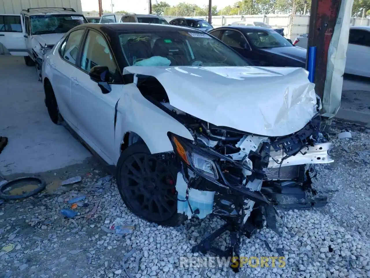 1 Photograph of a damaged car 4T1KZ1AK4MU059969 TOYOTA CAMRY 2021