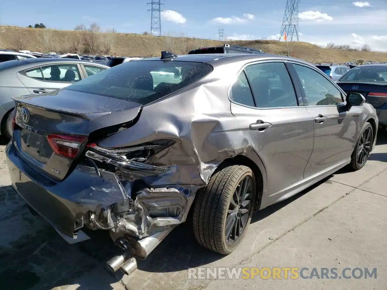 4 Photograph of a damaged car 4T1KZ1AK5MU050780 TOYOTA CAMRY 2021