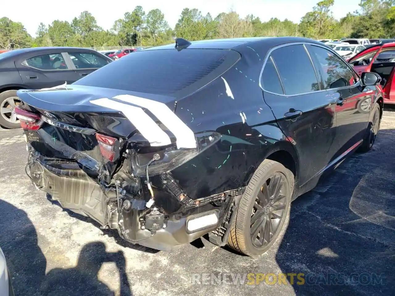 4 Photograph of a damaged car 4T1KZ1AK5MU052108 TOYOTA CAMRY 2021