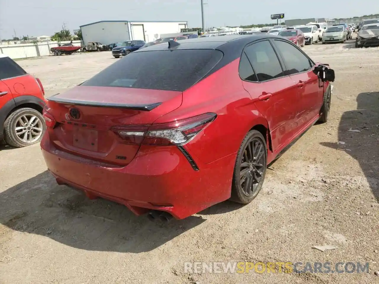 4 Photograph of a damaged car 4T1KZ1AK6MU049105 TOYOTA CAMRY 2021