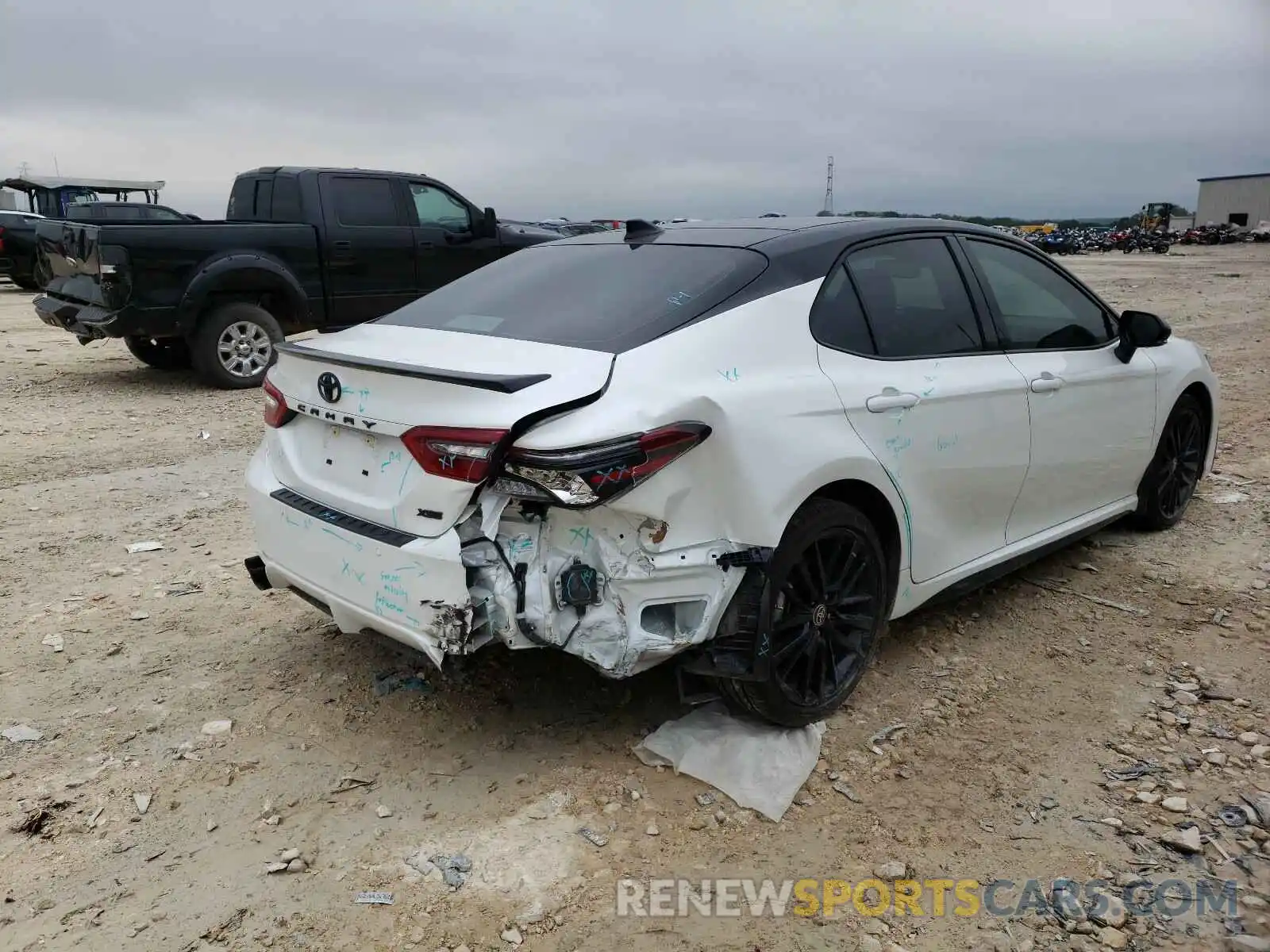 4 Photograph of a damaged car 4T1KZ1AK7MU048397 TOYOTA CAMRY 2021