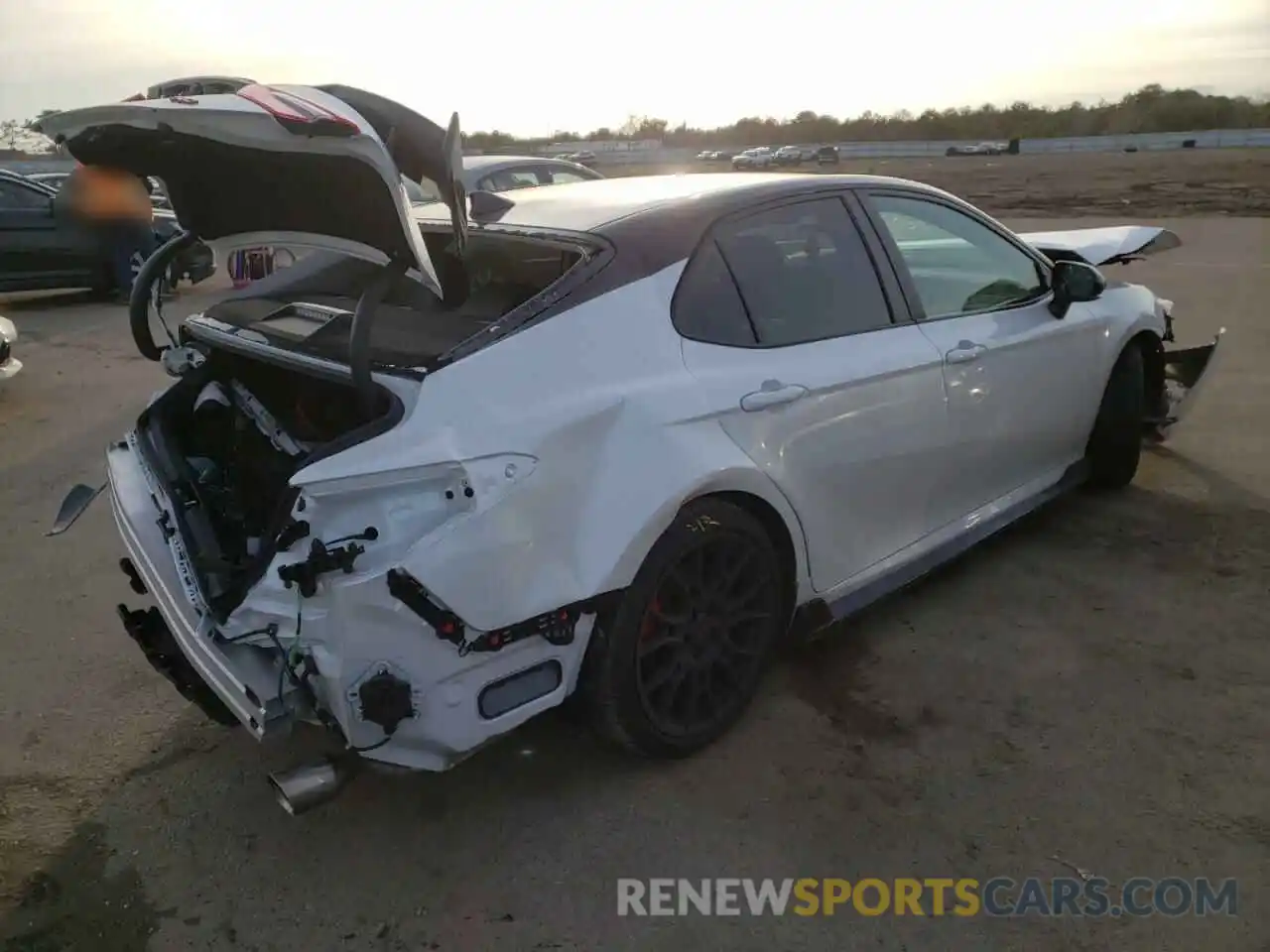 4 Photograph of a damaged car 4T1KZ1AK9MU057103 TOYOTA CAMRY 2021