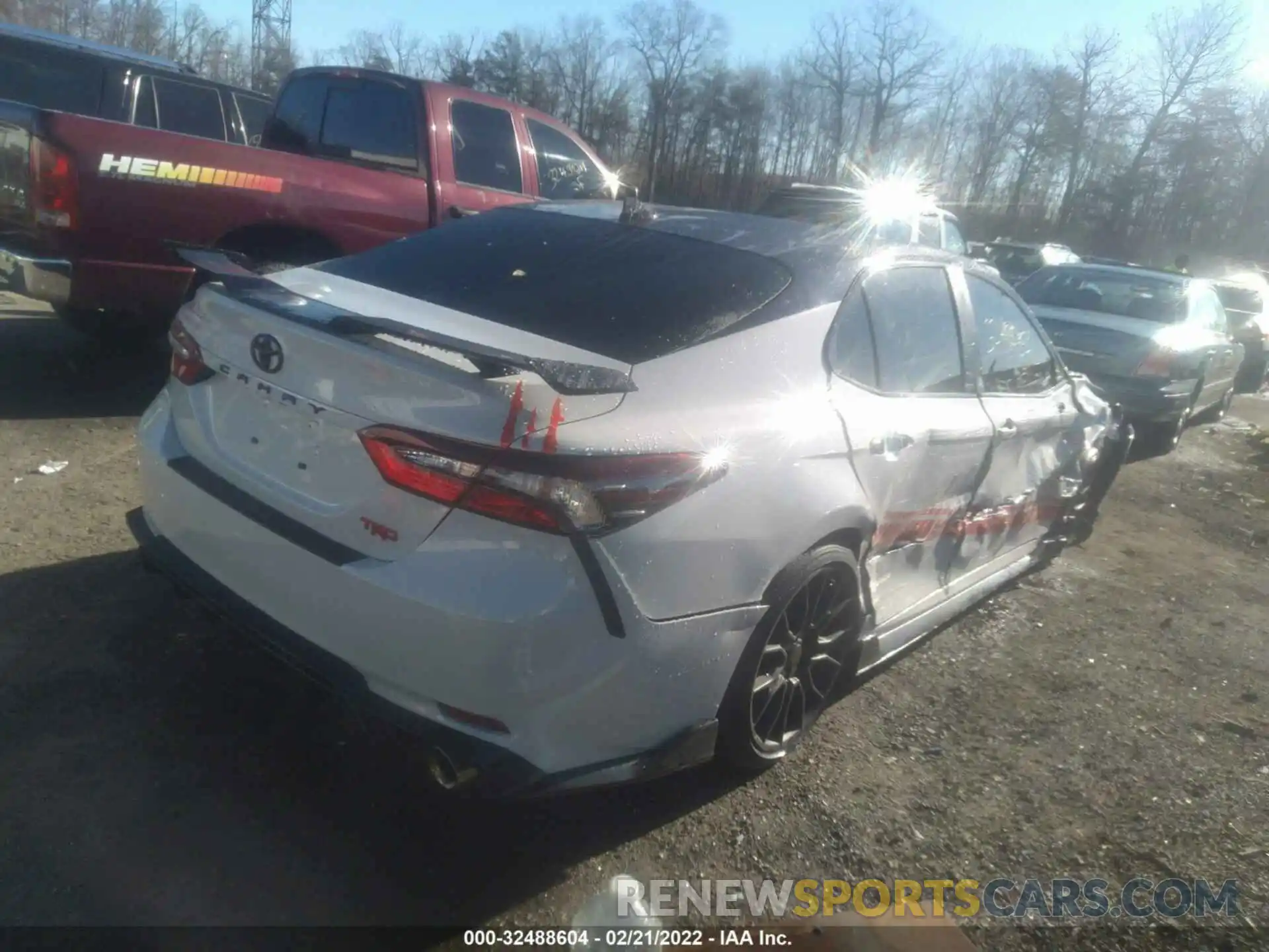 4 Photograph of a damaged car 4T1KZ1AK9MU058087 TOYOTA CAMRY 2021