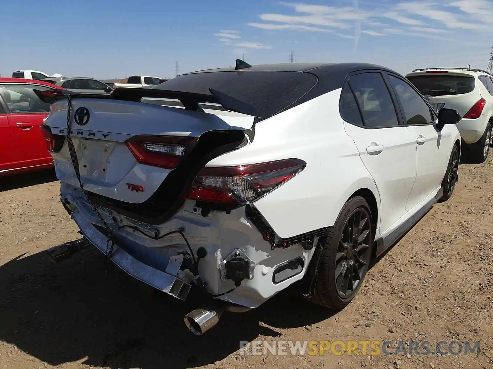 4 Photograph of a damaged car 4T1KZ1AKXMU050449 TOYOTA CAMRY 2021