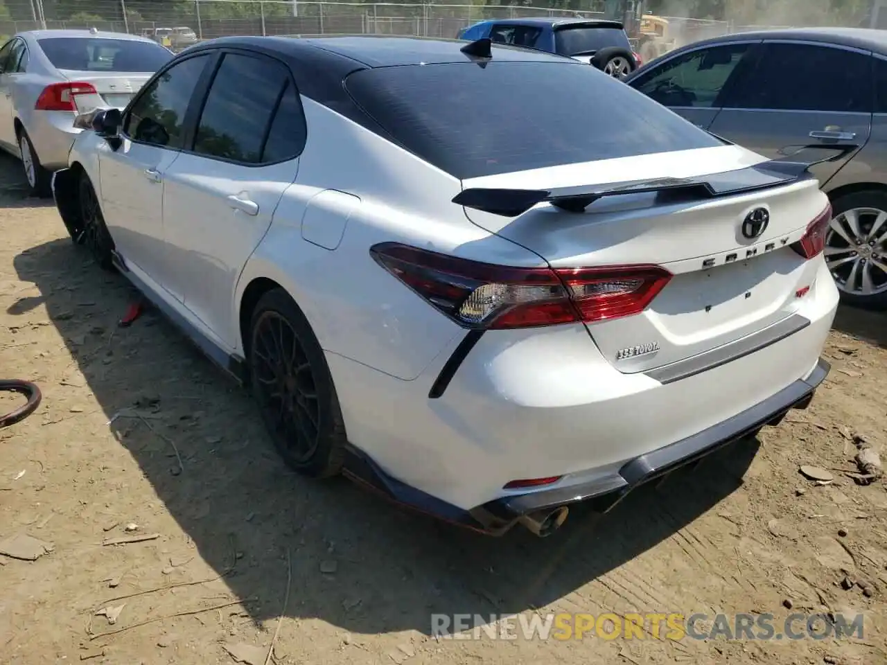 3 Photograph of a damaged car 4T1KZ1AKXMU051827 TOYOTA CAMRY 2021