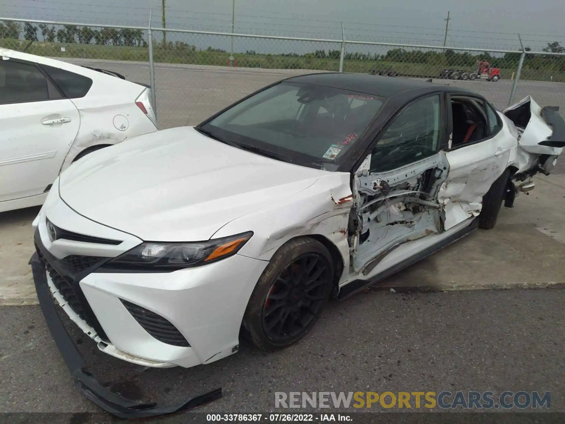 2 Photograph of a damaged car 4T1KZ1AKXMU054081 TOYOTA CAMRY 2021