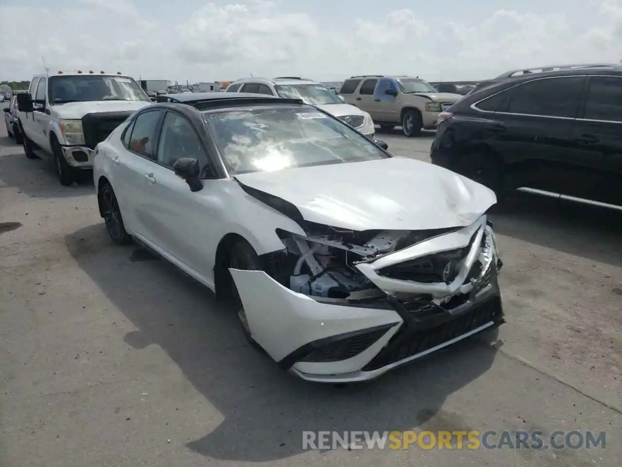 1 Photograph of a damaged car 4T1KZ1AKXMU054422 TOYOTA CAMRY 2021