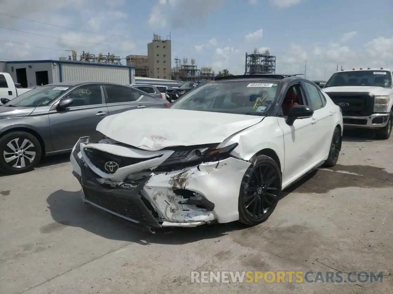 2 Photograph of a damaged car 4T1KZ1AKXMU054422 TOYOTA CAMRY 2021