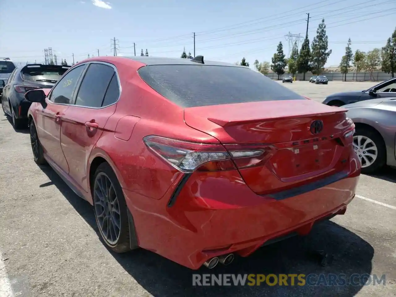 3 Photograph of a damaged car 4T1KZ1AKXMU054677 TOYOTA CAMRY 2021