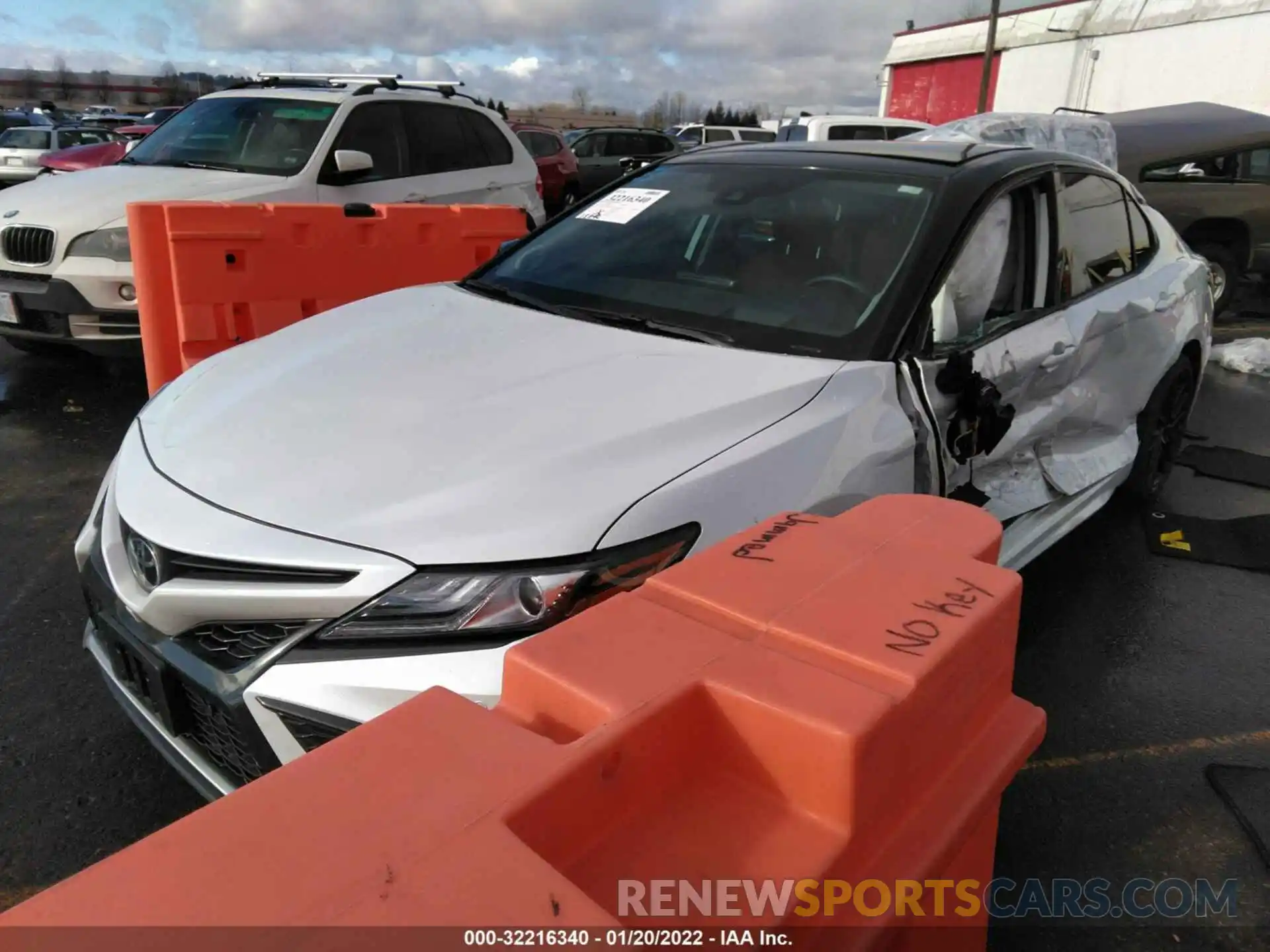 2 Photograph of a damaged car 4T1KZ1AKXMU054839 TOYOTA CAMRY 2021