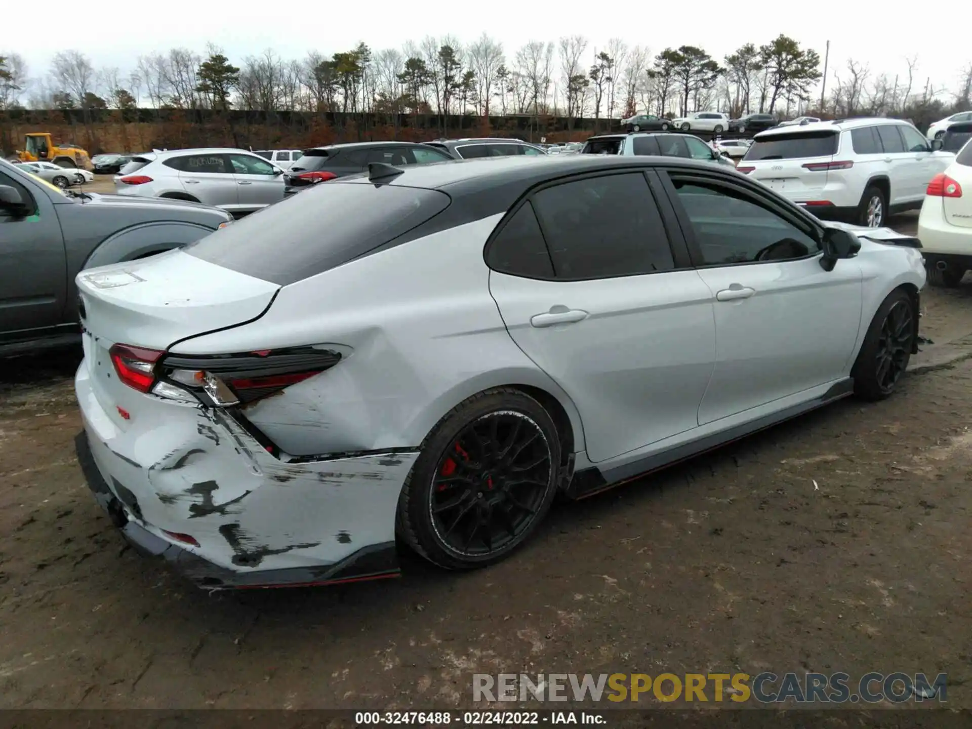 4 Photograph of a damaged car 4T1KZ1AKXMU054856 TOYOTA CAMRY 2021