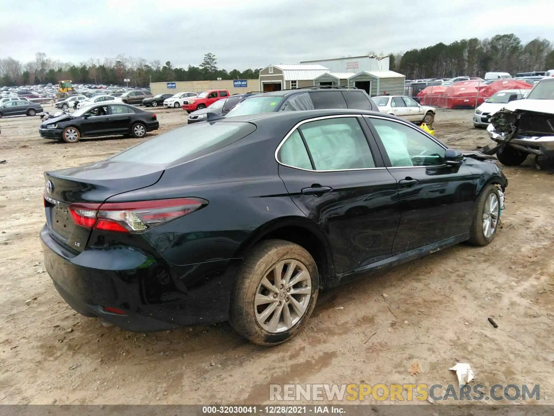 4 Photograph of a damaged car 4T1R11AK0MU435606 TOYOTA CAMRY 2021