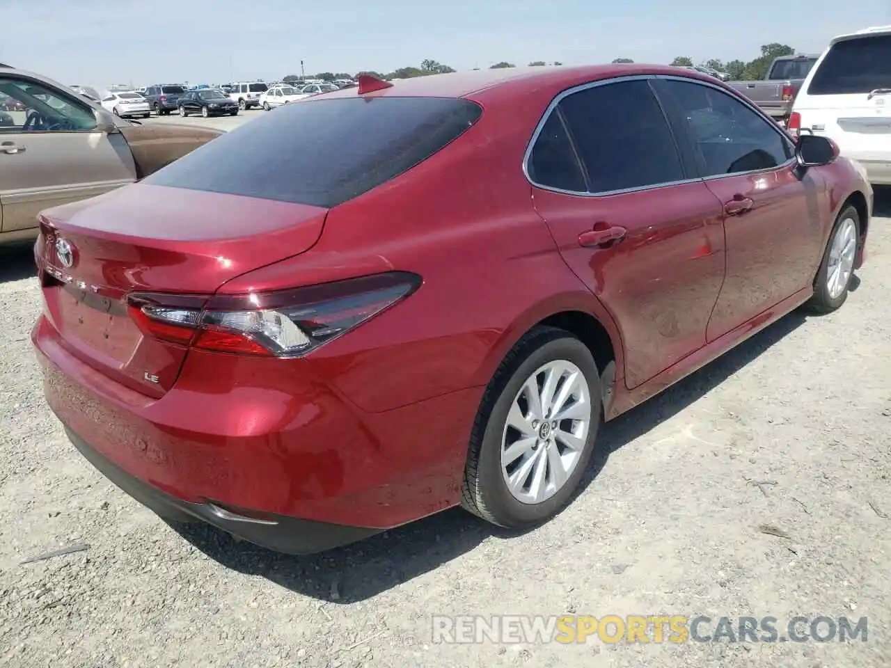 4 Photograph of a damaged car 4T1R11AK0MU608881 TOYOTA CAMRY 2021