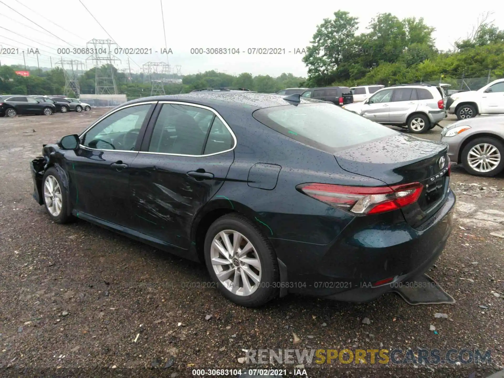 3 Photograph of a damaged car 4T1R11AK1MU564552 TOYOTA CAMRY 2021