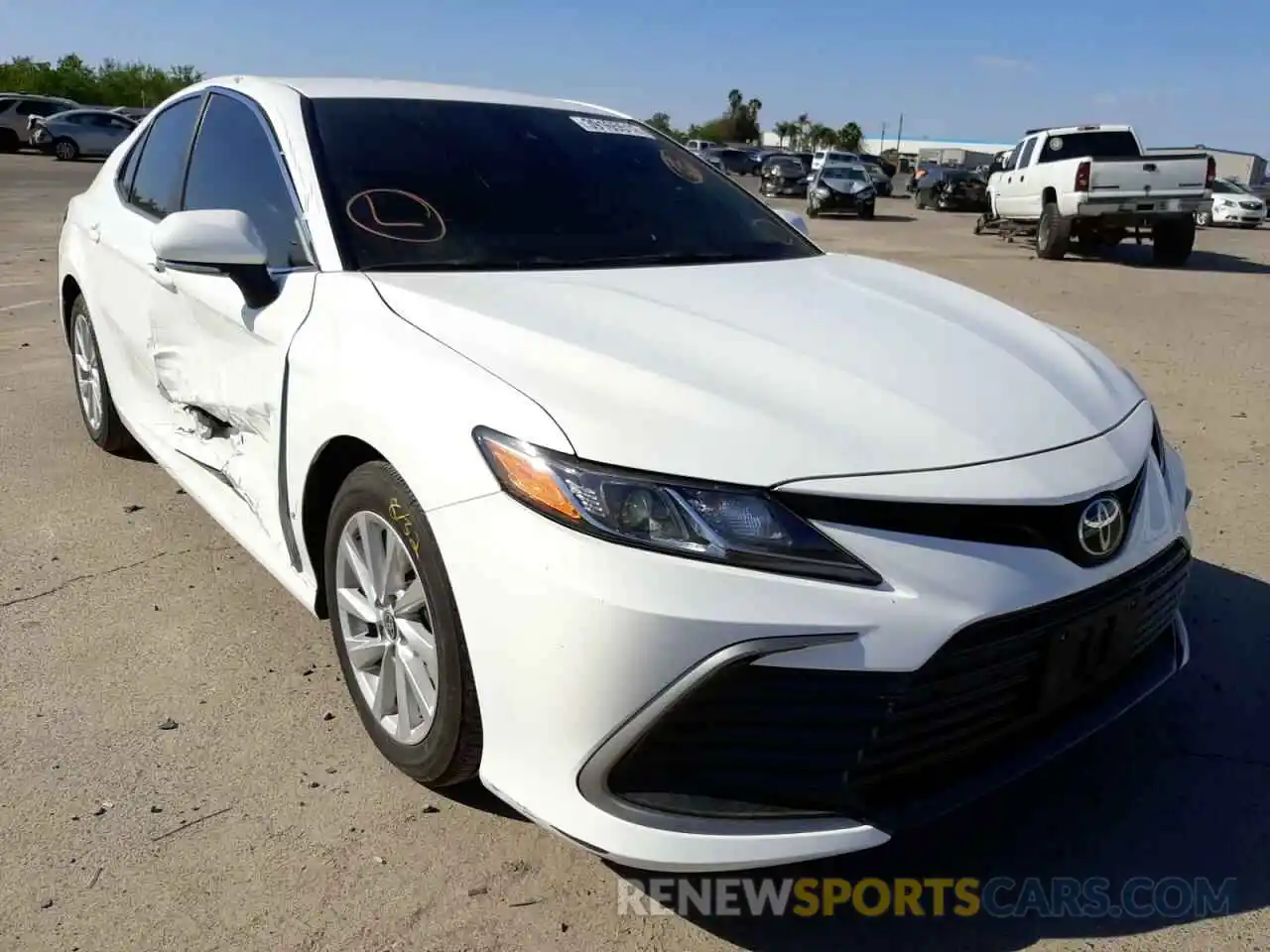 1 Photograph of a damaged car 4T1R11AK2MU518146 TOYOTA CAMRY 2021