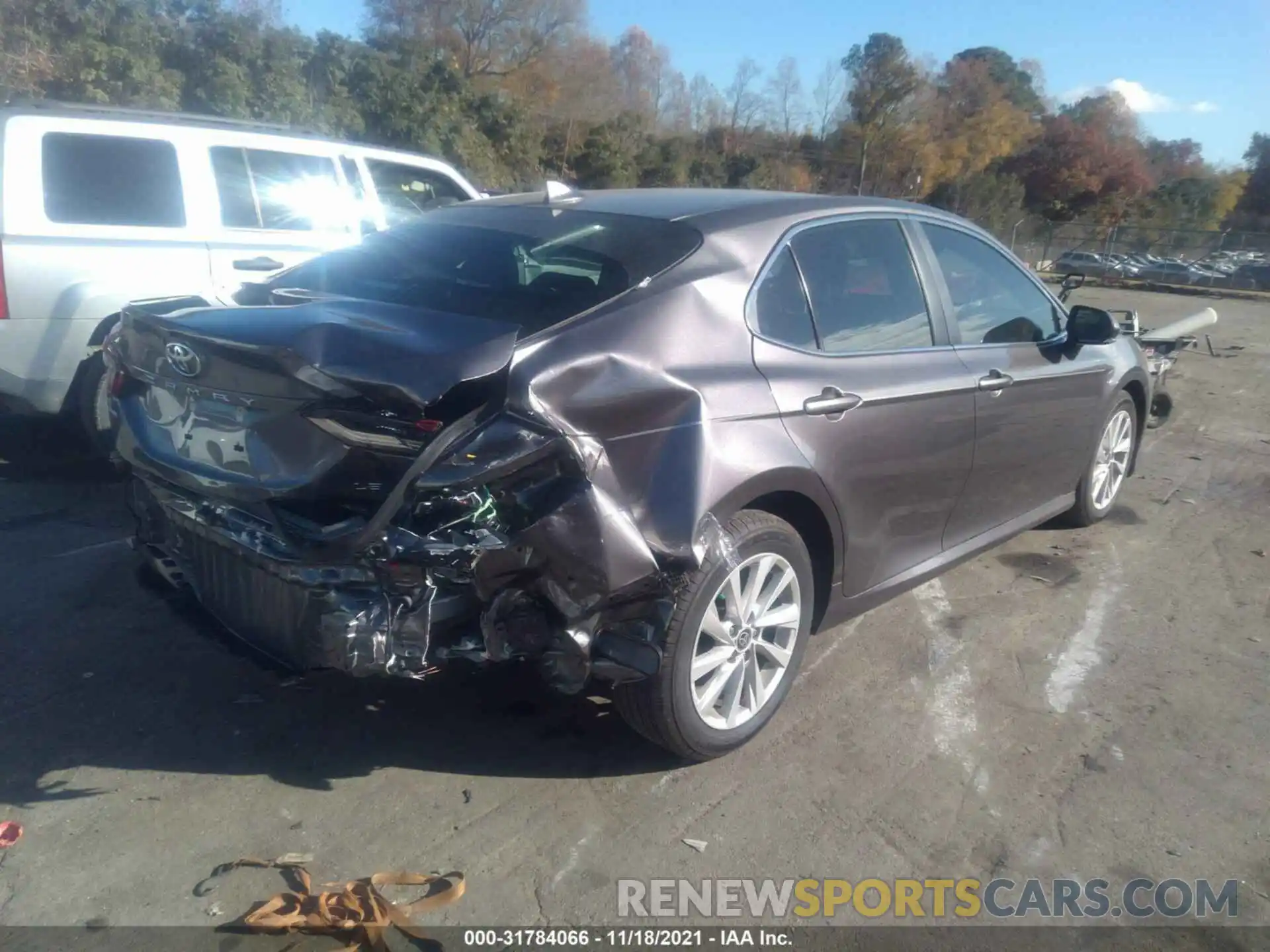 4 Photograph of a damaged car 4T1R11AK4MU479477 TOYOTA CAMRY 2021