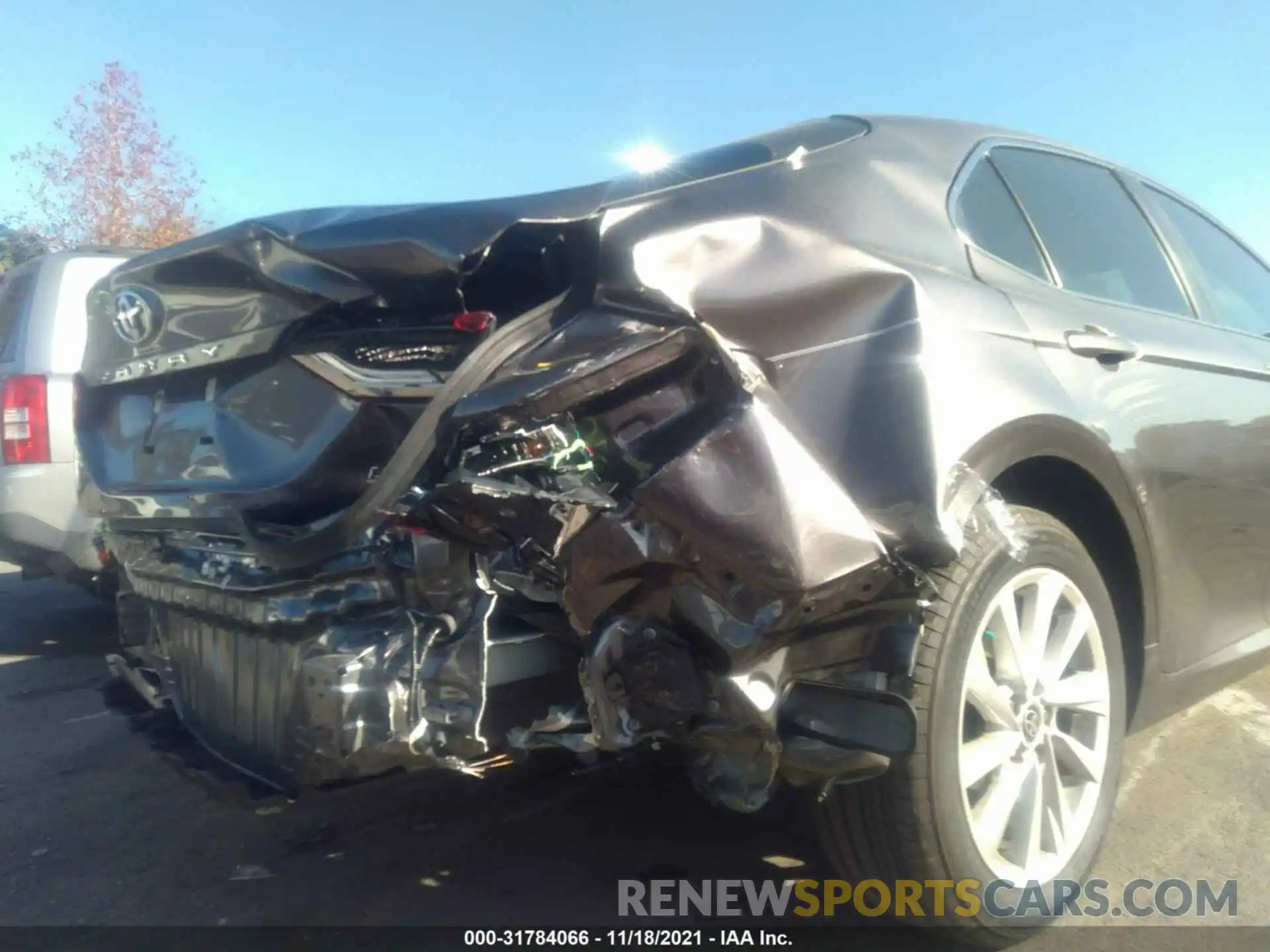 6 Photograph of a damaged car 4T1R11AK4MU479477 TOYOTA CAMRY 2021