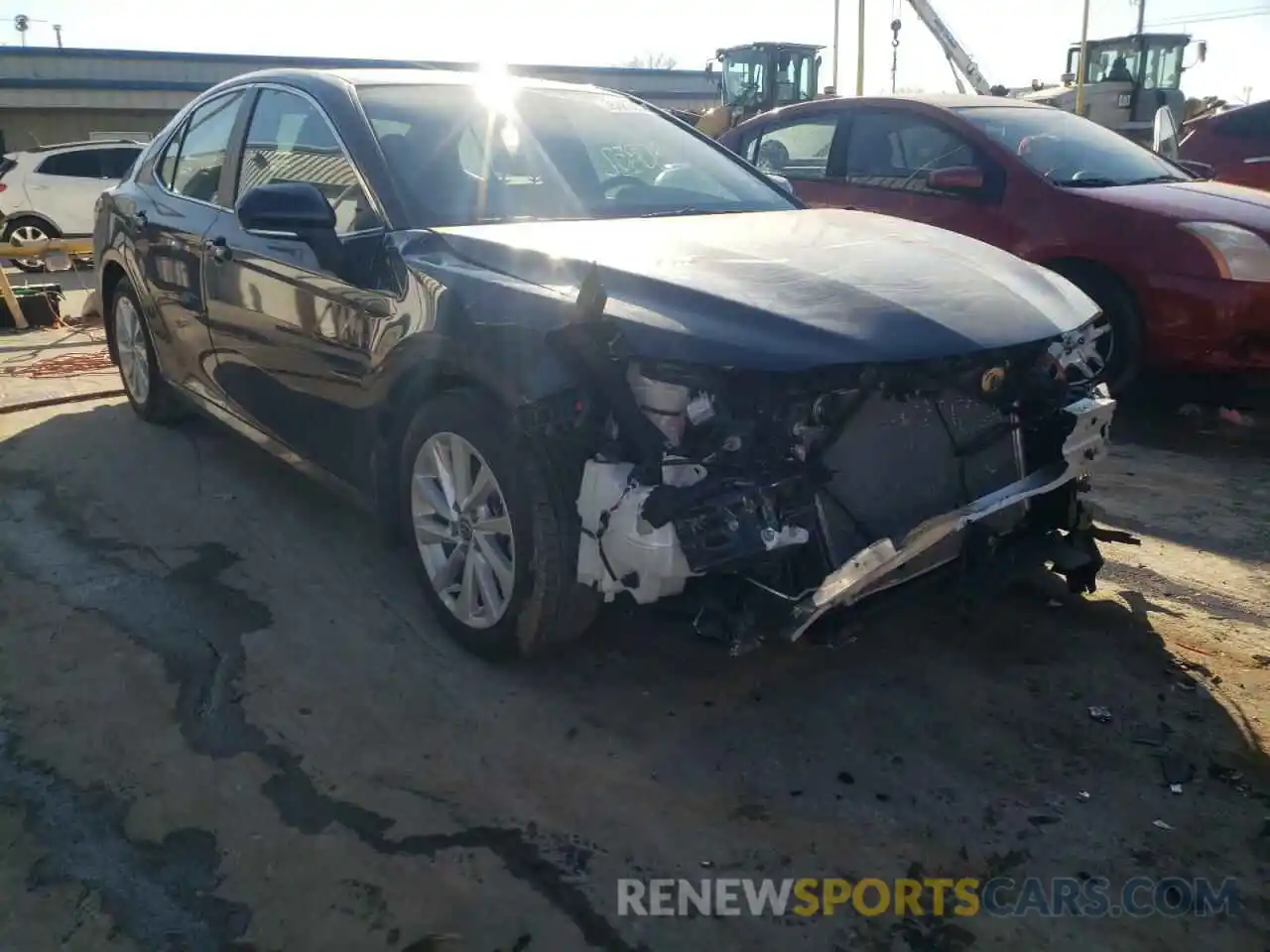 1 Photograph of a damaged car 4T1R11AK4MU532405 TOYOTA CAMRY 2021