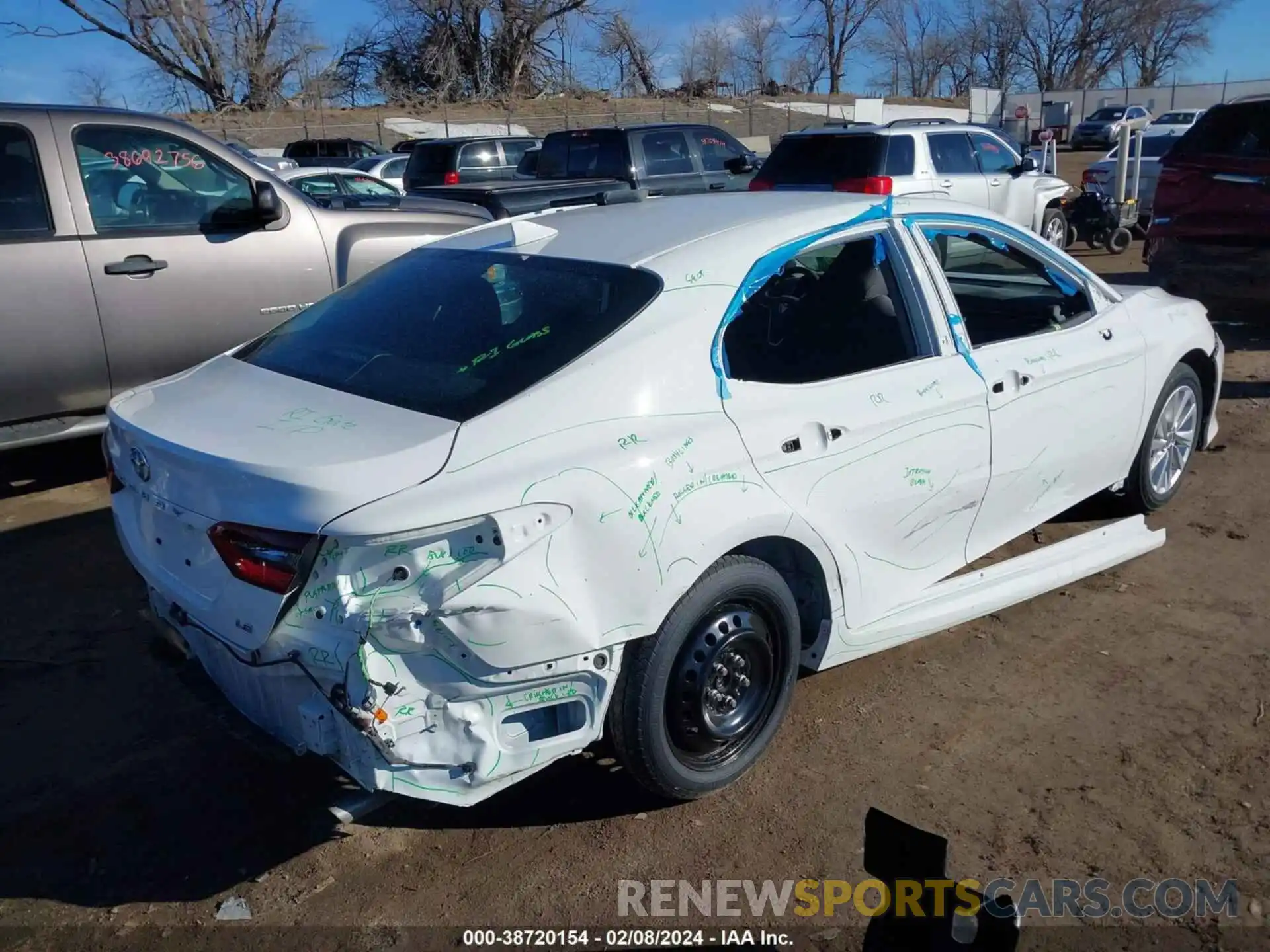 4 Photograph of a damaged car 4T1R11AK6MU426263 TOYOTA CAMRY 2021