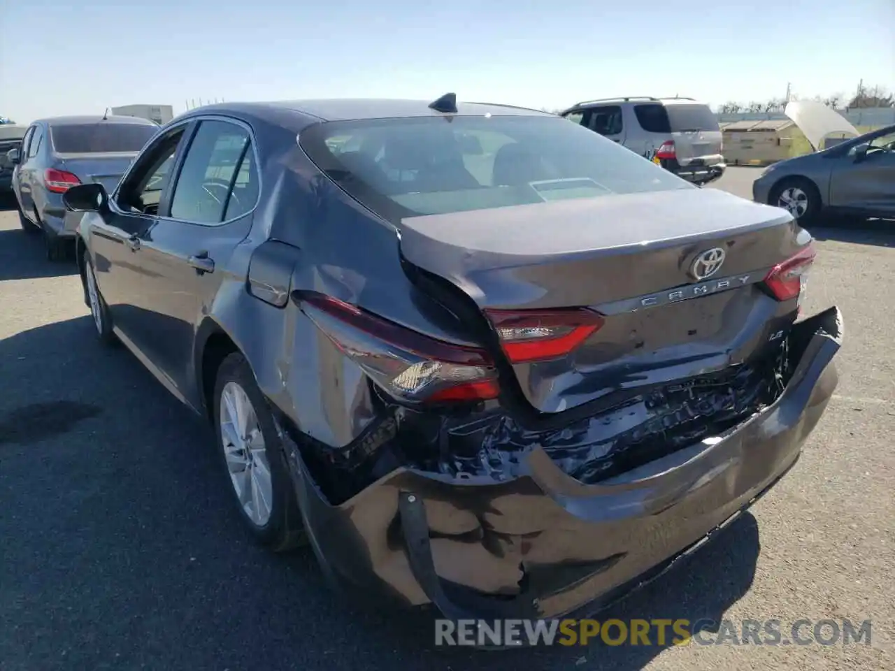 3 Photograph of a damaged car 4T1R11AK6MU471333 TOYOTA CAMRY 2021