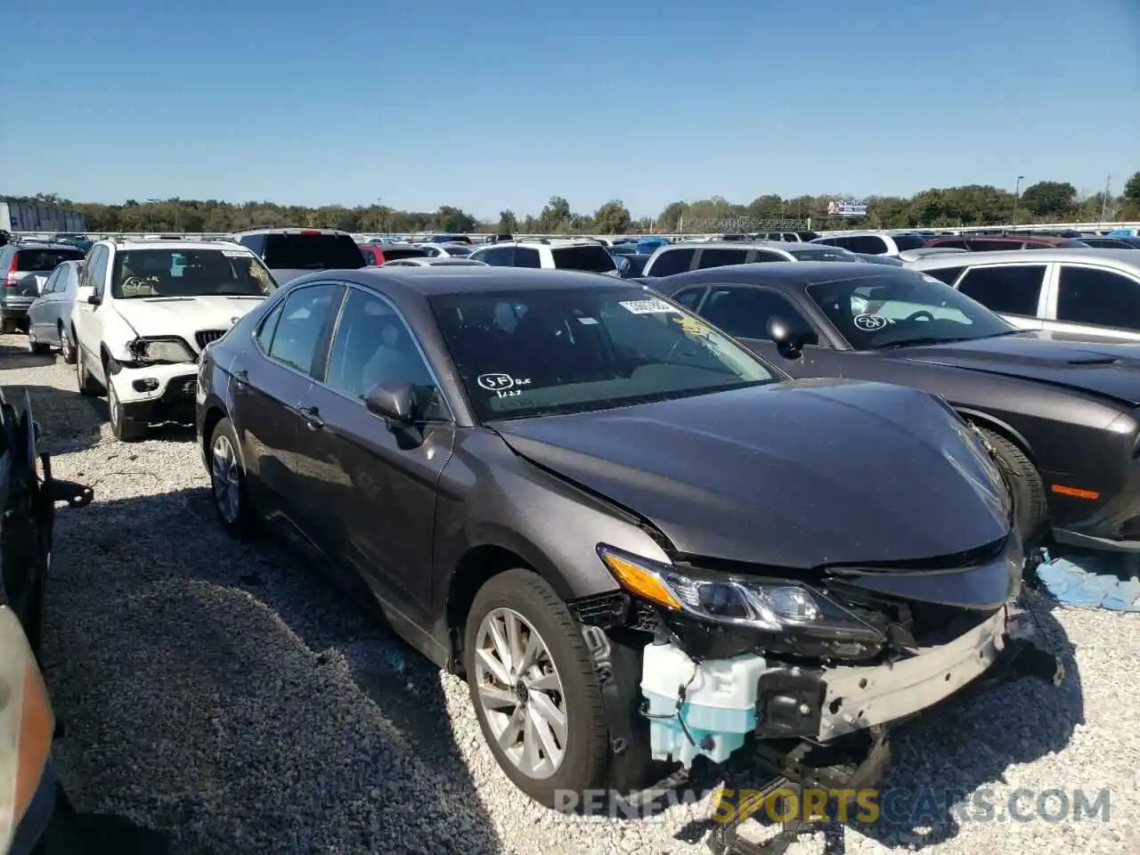 1 Photograph of a damaged car 4T1R11AK6MU527349 TOYOTA CAMRY 2021