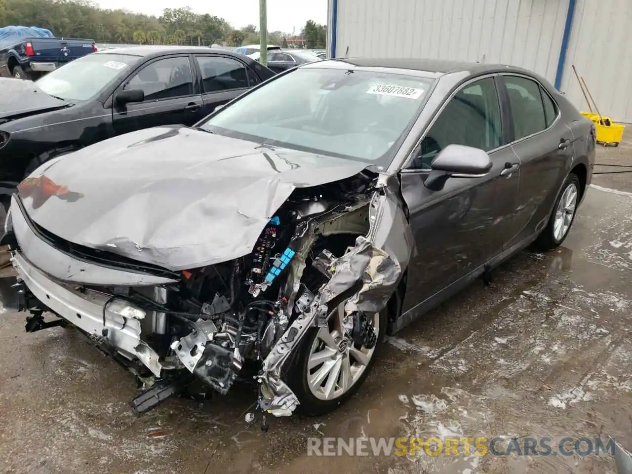 2 Photograph of a damaged car 4T1R11AK6MU527349 TOYOTA CAMRY 2021