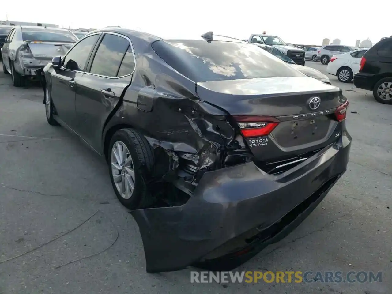 3 Photograph of a damaged car 4T1R11AK6MU572484 TOYOTA CAMRY 2021