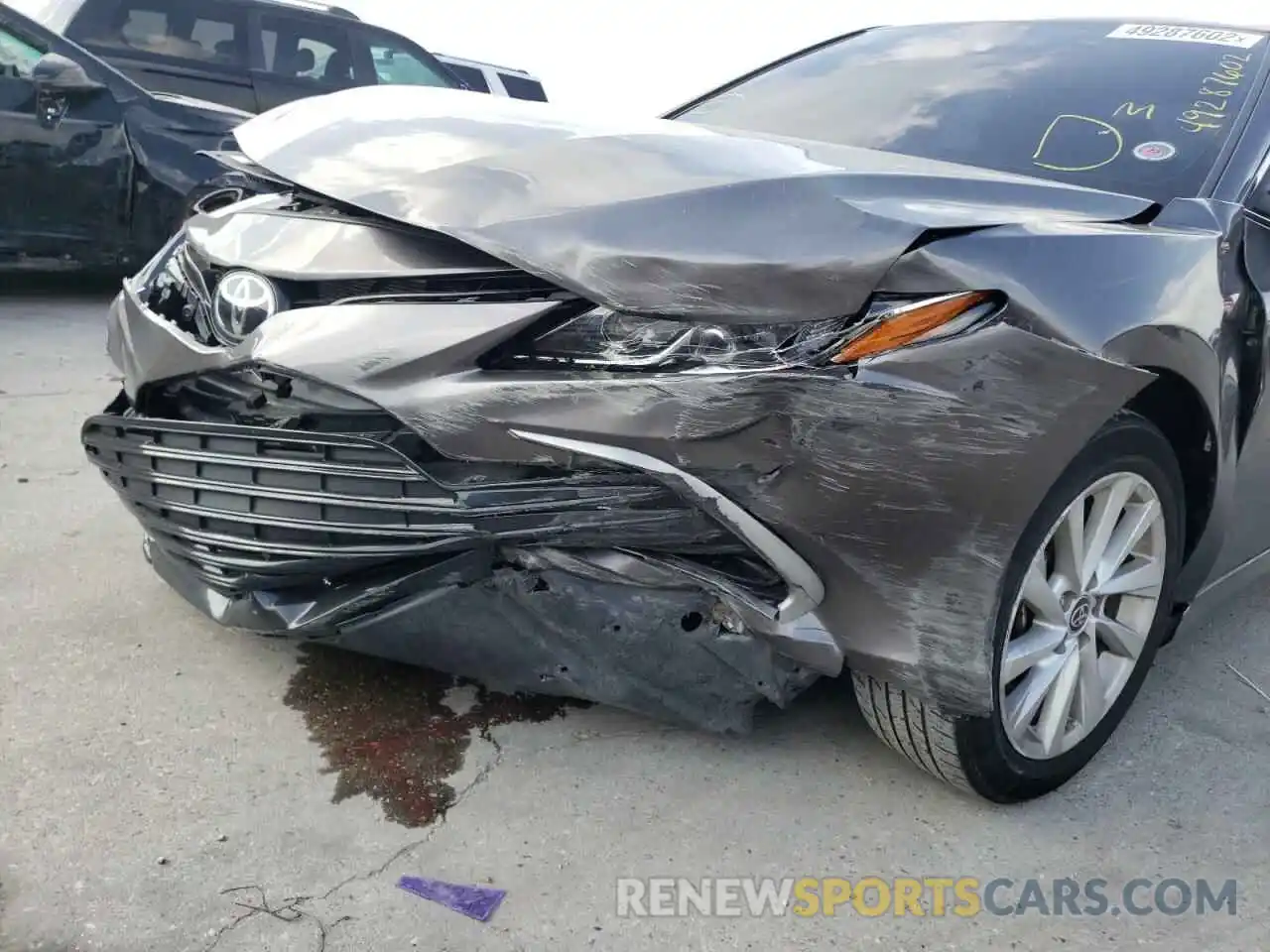 9 Photograph of a damaged car 4T1R11AK6MU572484 TOYOTA CAMRY 2021