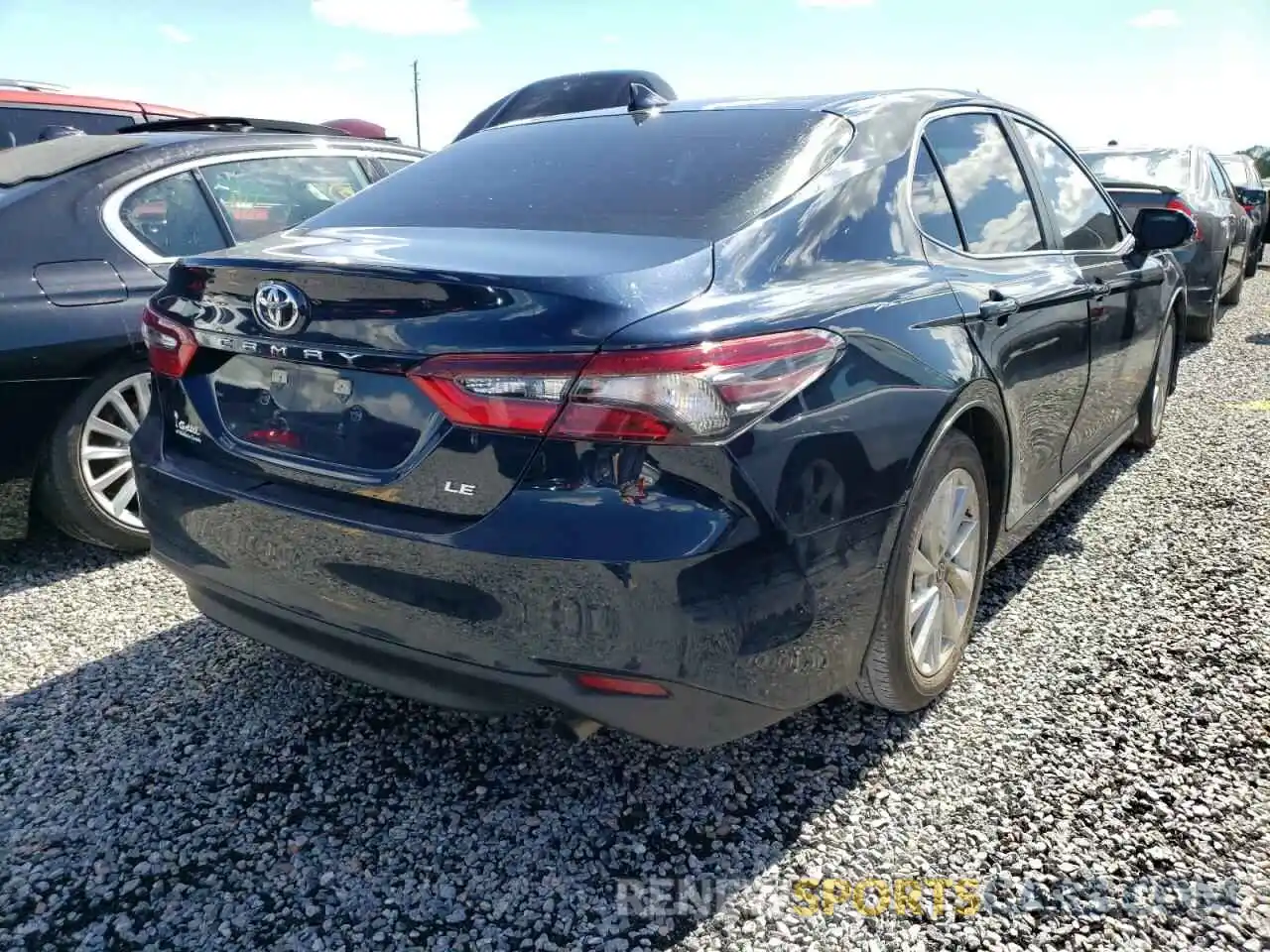 4 Photograph of a damaged car 4T1R11AK7MU574423 TOYOTA CAMRY 2021