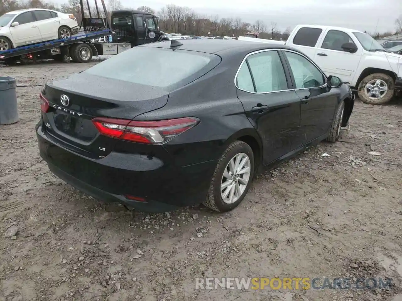 4 Photograph of a damaged car 4T1R11AK9MU536403 TOYOTA CAMRY 2021