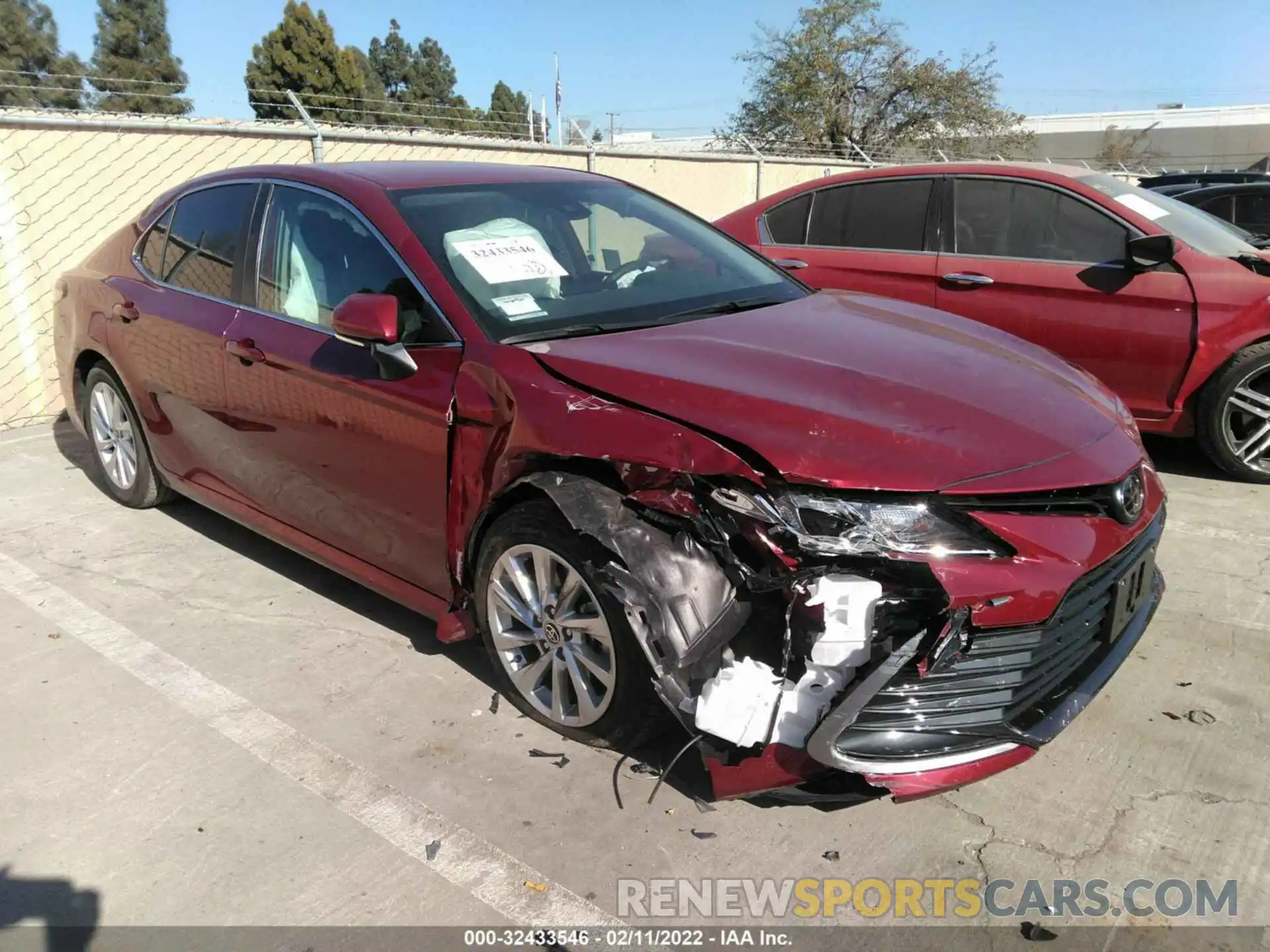 4 Photograph of a damaged car 4T1R11AKXMU435399 TOYOTA CAMRY 2021