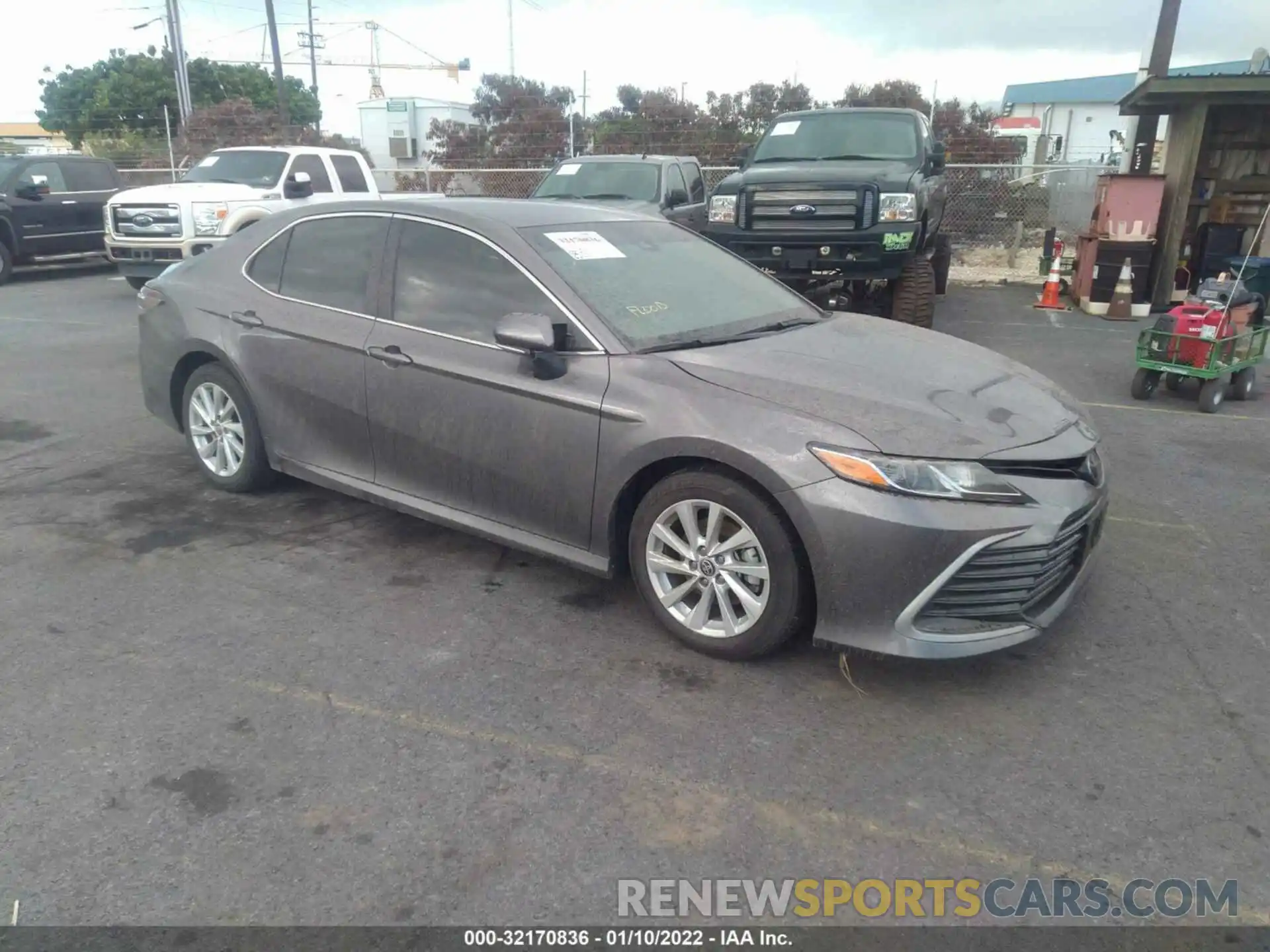 1 Photograph of a damaged car 4T1R11AKXMU564470 TOYOTA CAMRY 2021