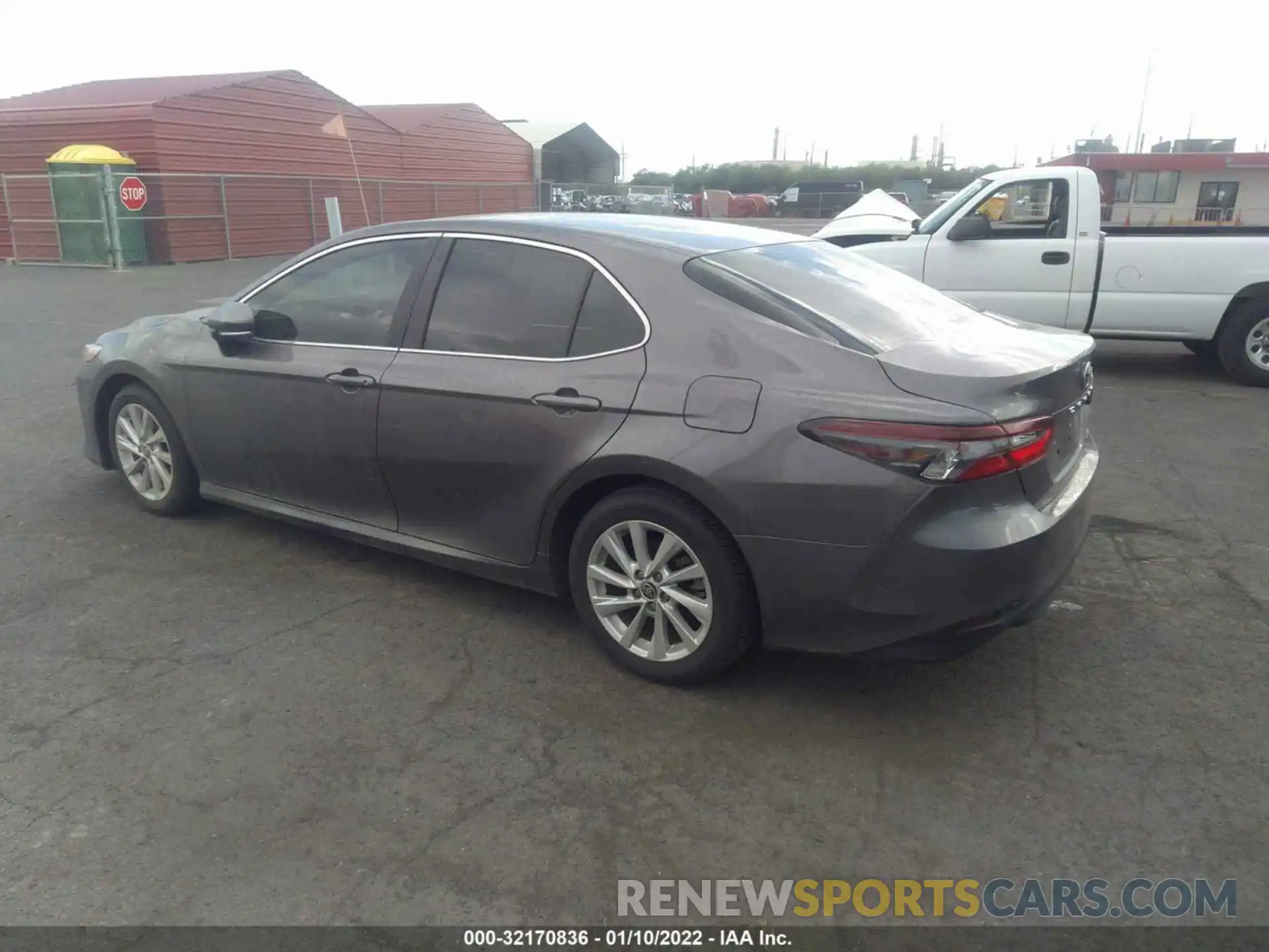 3 Photograph of a damaged car 4T1R11AKXMU564470 TOYOTA CAMRY 2021