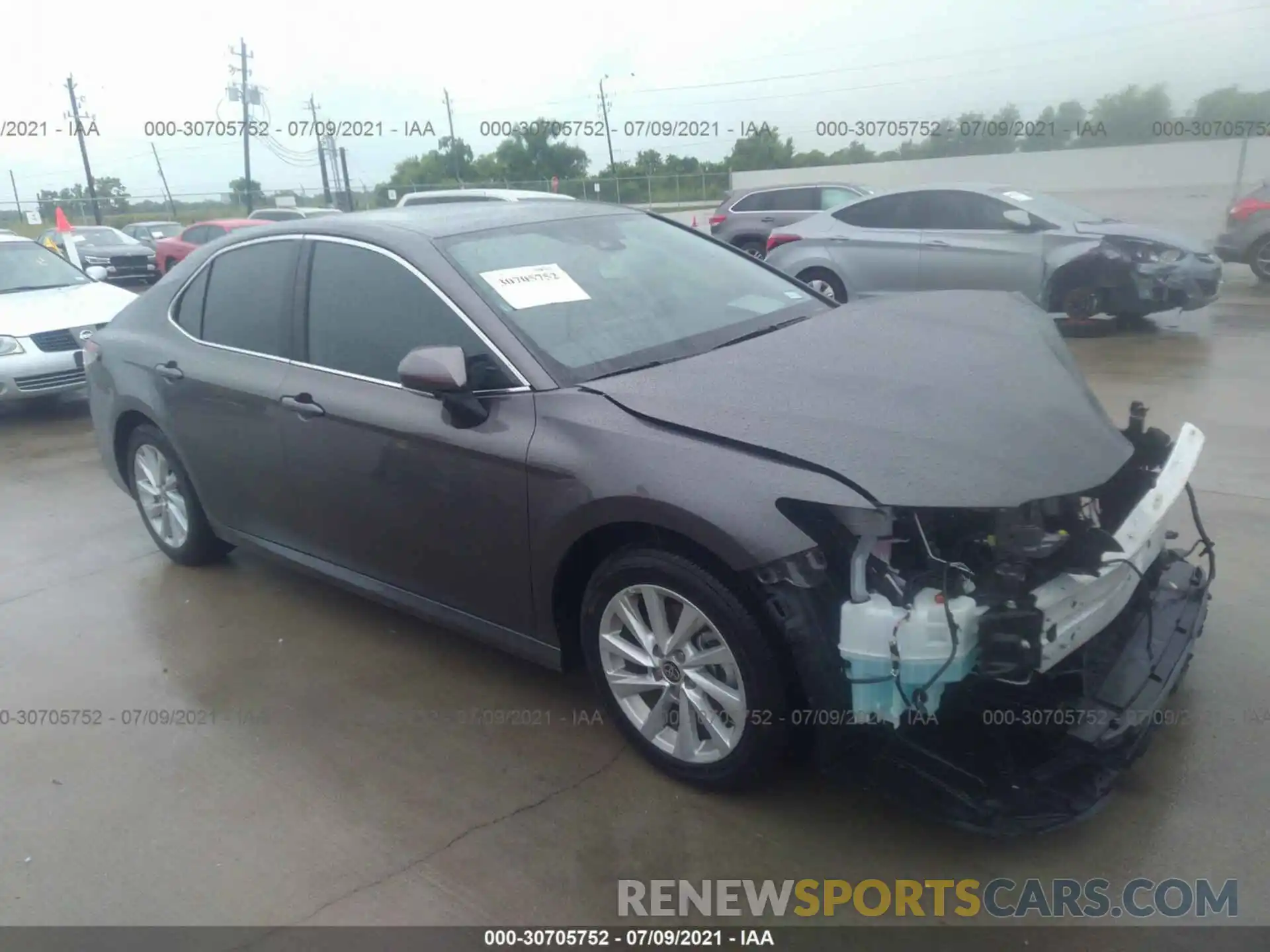 1 Photograph of a damaged car 4T1R11AKXMU577316 TOYOTA CAMRY 2021