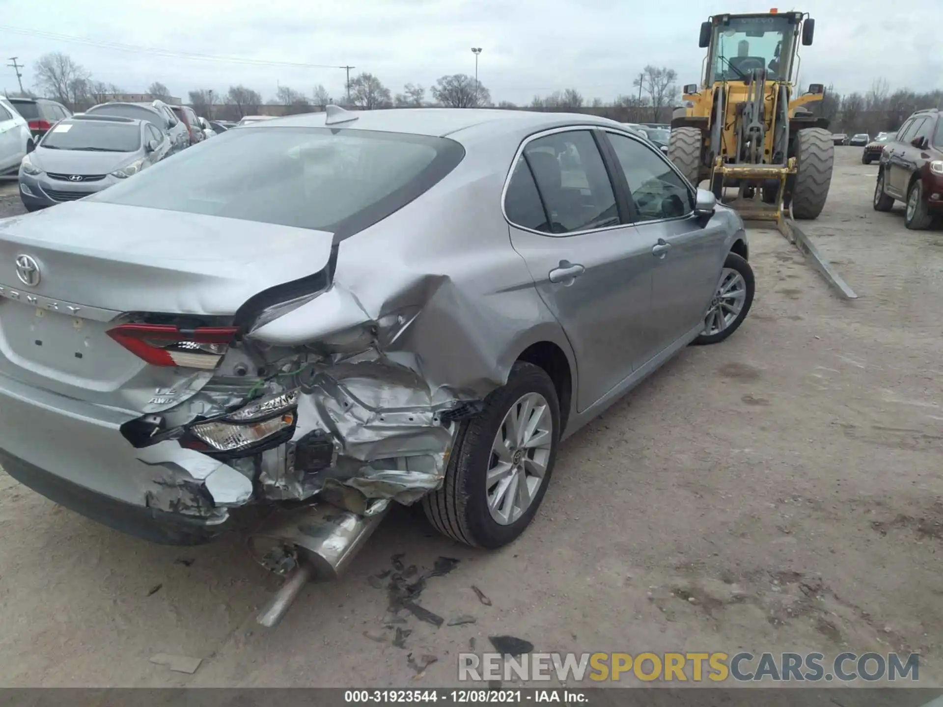 4 Photograph of a damaged car 4T1R11BK1MU024813 TOYOTA CAMRY 2021