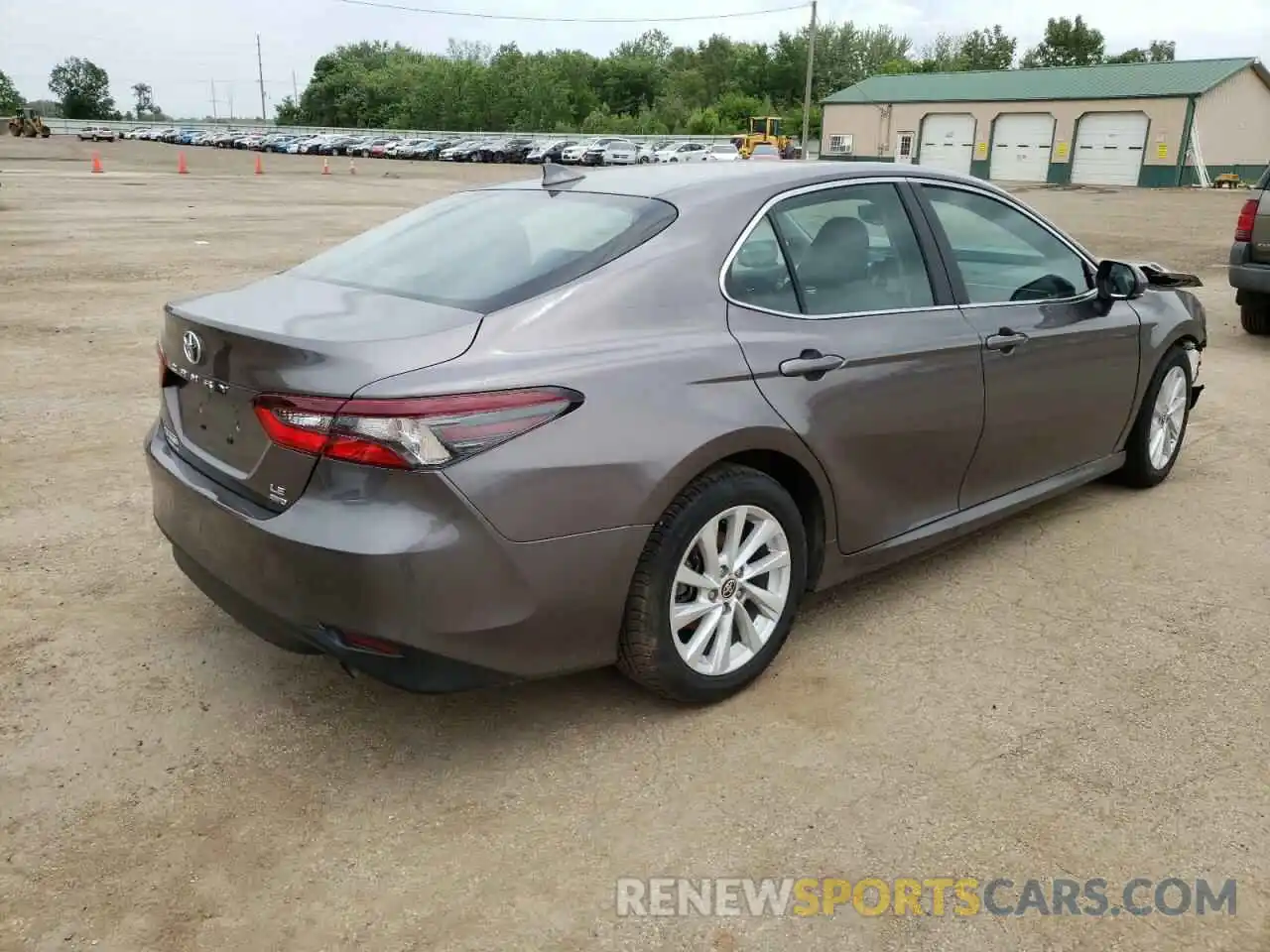 4 Photograph of a damaged car 4T1R11BK1MU027212 TOYOTA CAMRY 2021