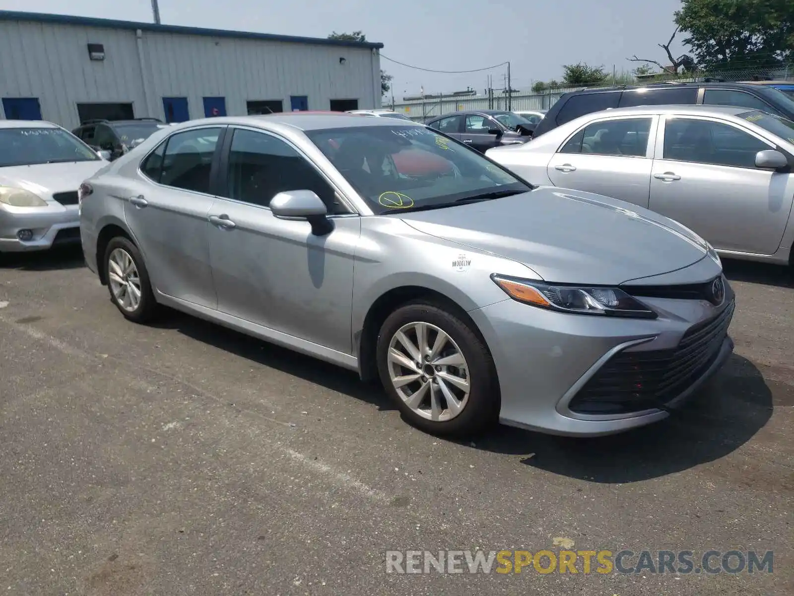 1 Photograph of a damaged car 4T1R11BK2MU024254 TOYOTA CAMRY 2021