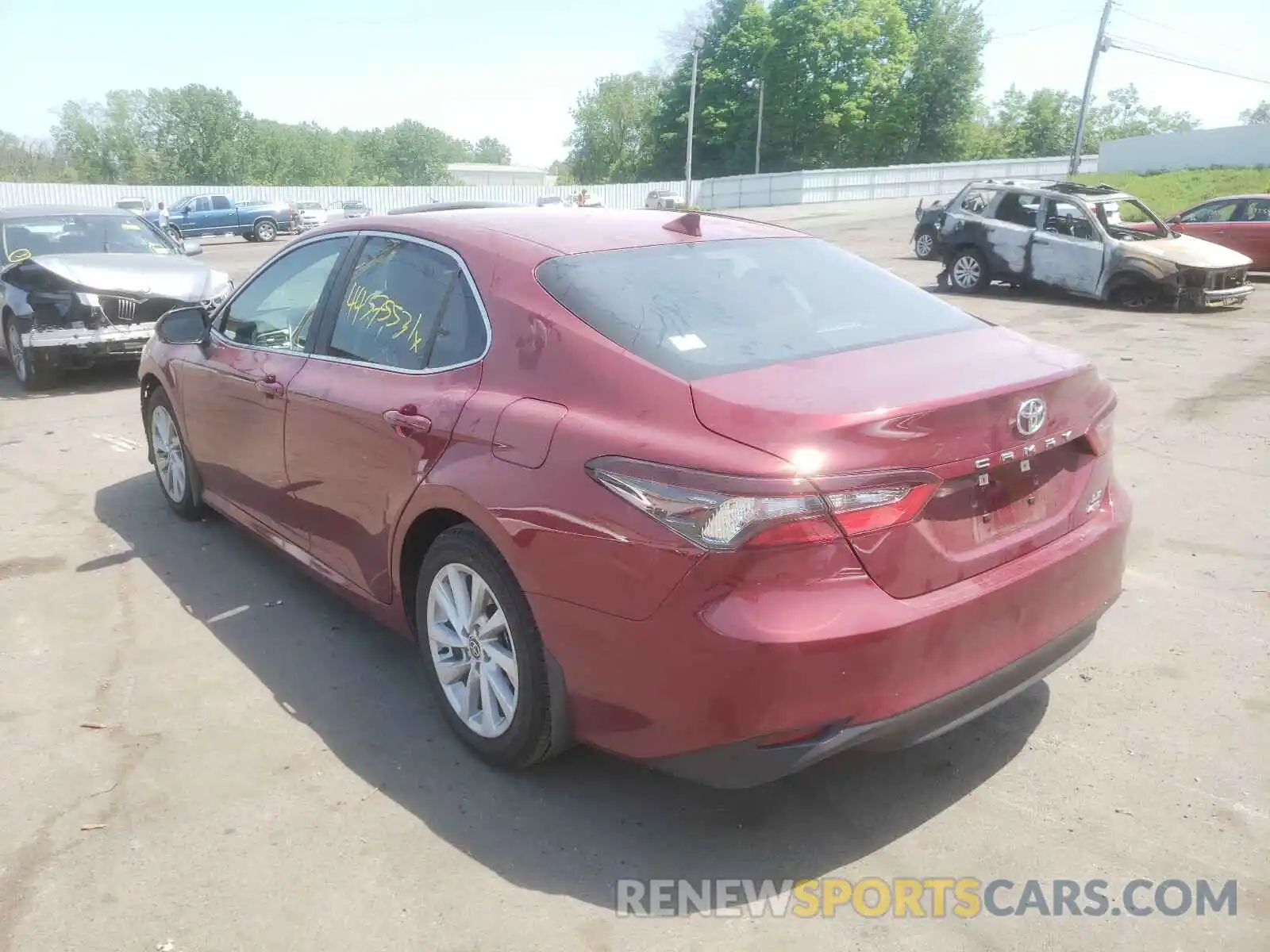 3 Photograph of a damaged car 4T1R11BK2MU026103 TOYOTA CAMRY 2021