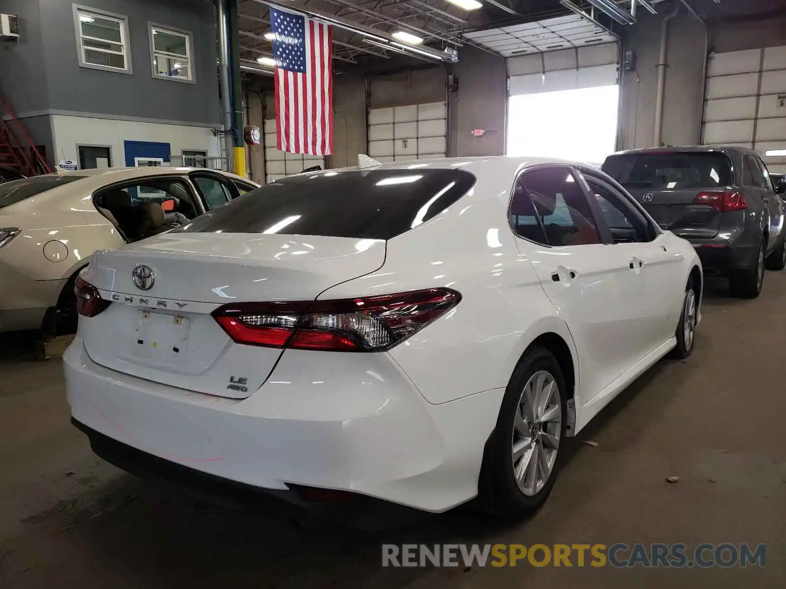 4 Photograph of a damaged car 4T1R11BK6MU029084 TOYOTA CAMRY 2021