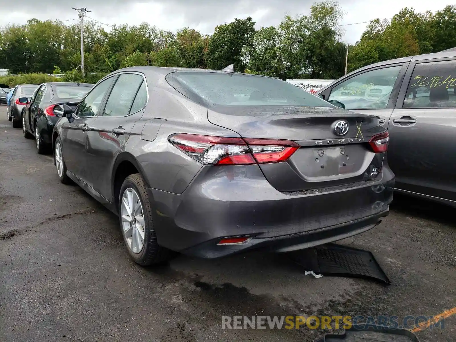 3 Photograph of a damaged car 4T1R11BK7MU025237 TOYOTA CAMRY 2021