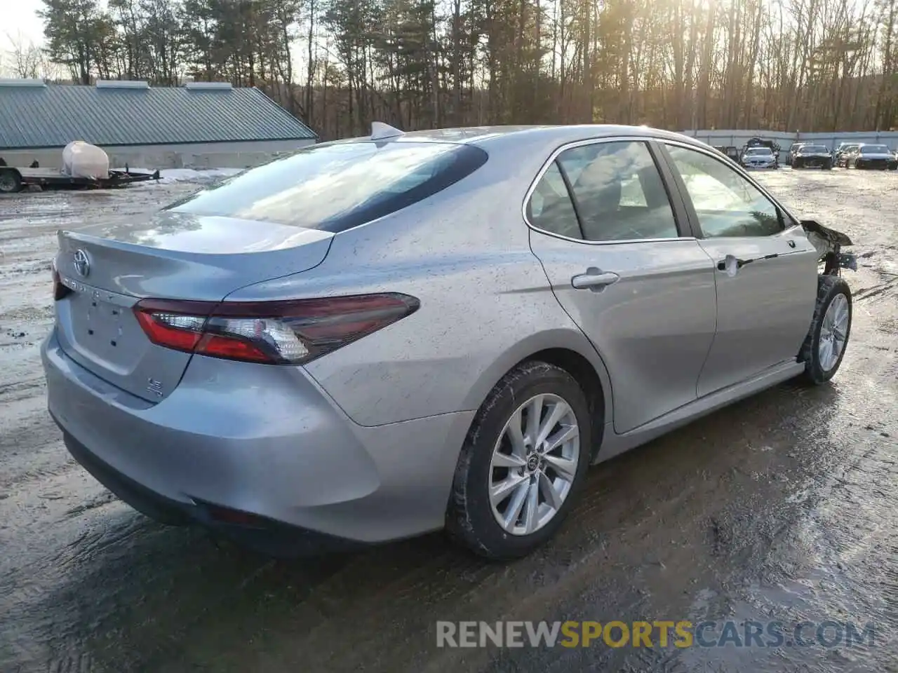 4 Photograph of a damaged car 4T1R11BK7MU027201 TOYOTA CAMRY 2021