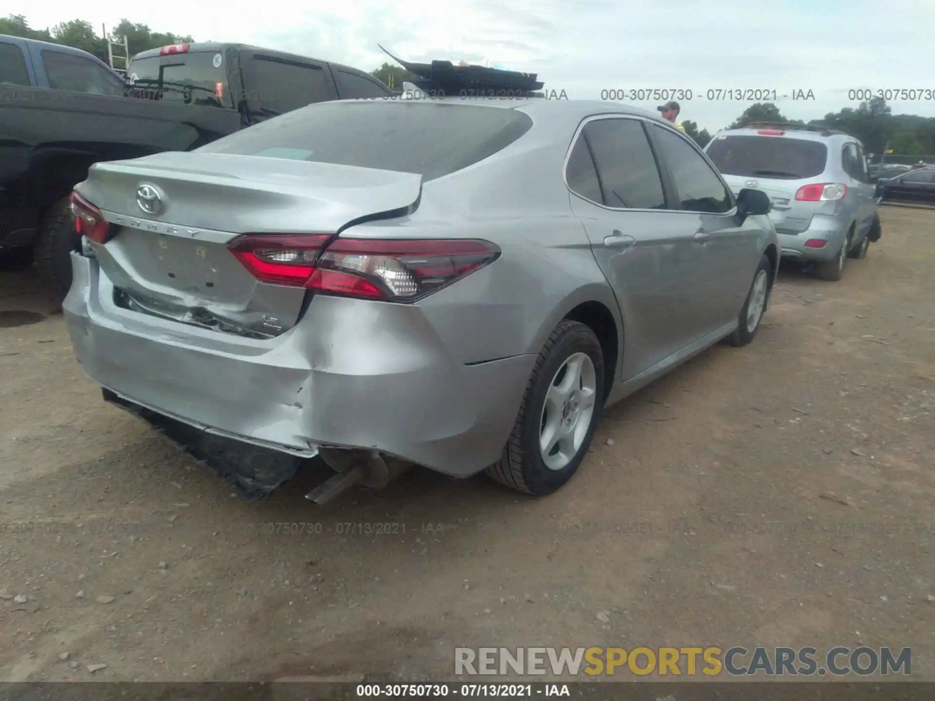 4 Photograph of a damaged car 4T1R11BK8MU037316 TOYOTA CAMRY 2021