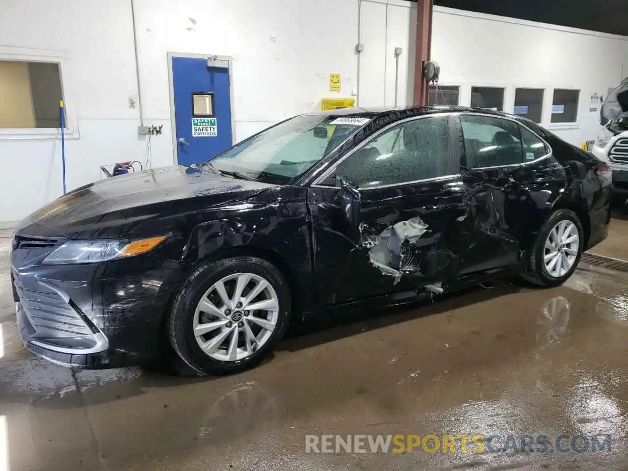 1 Photograph of a damaged car 4T1R11BK9MU021738 TOYOTA CAMRY 2021