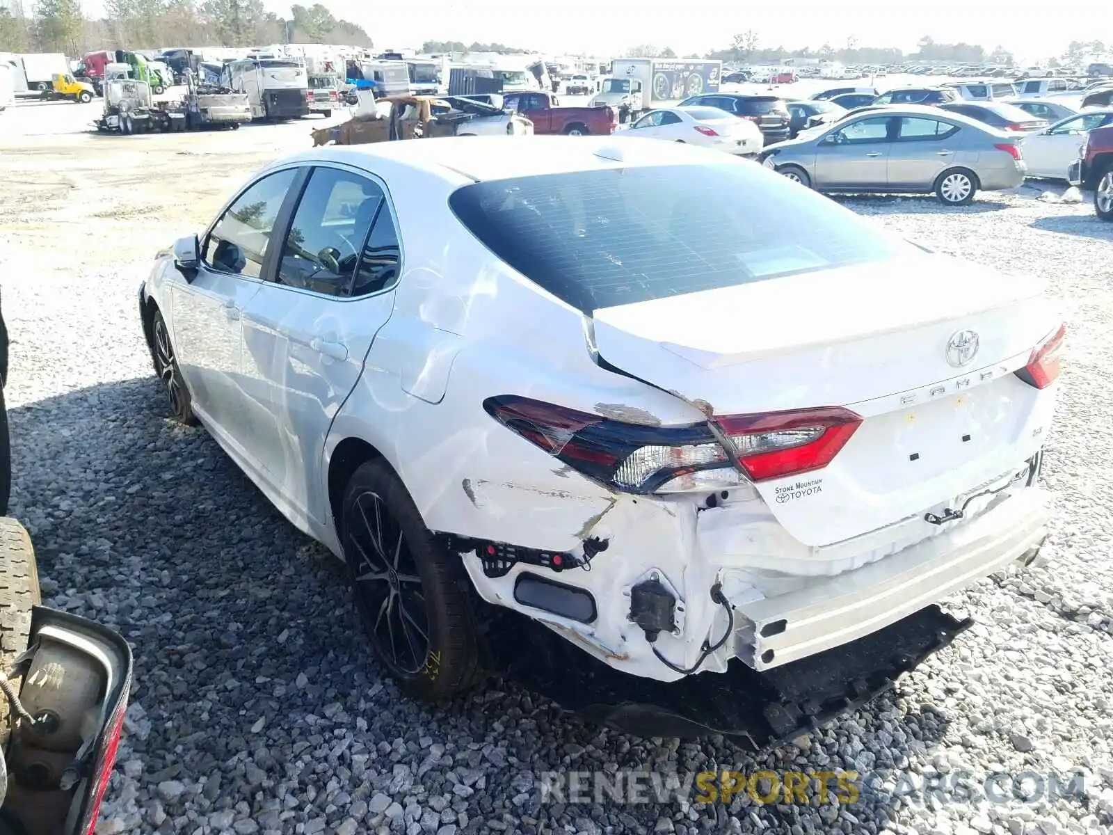 3 Photograph of a damaged car 4T1S11AK0MU527963 TOYOTA CAMRY 2021